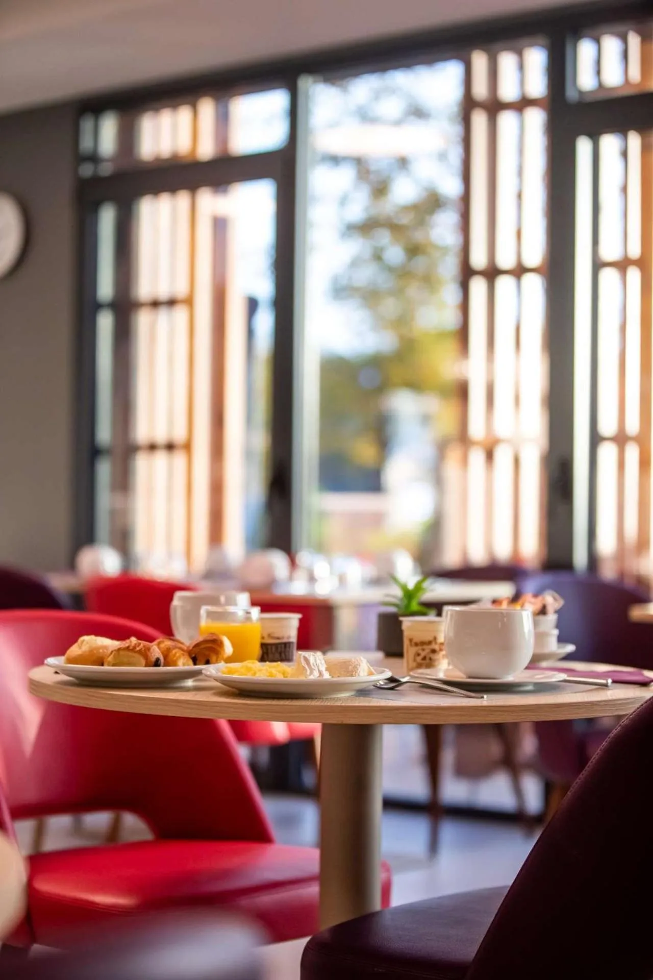 Breakfast in Brit Hotel Eden SPA Honfleur