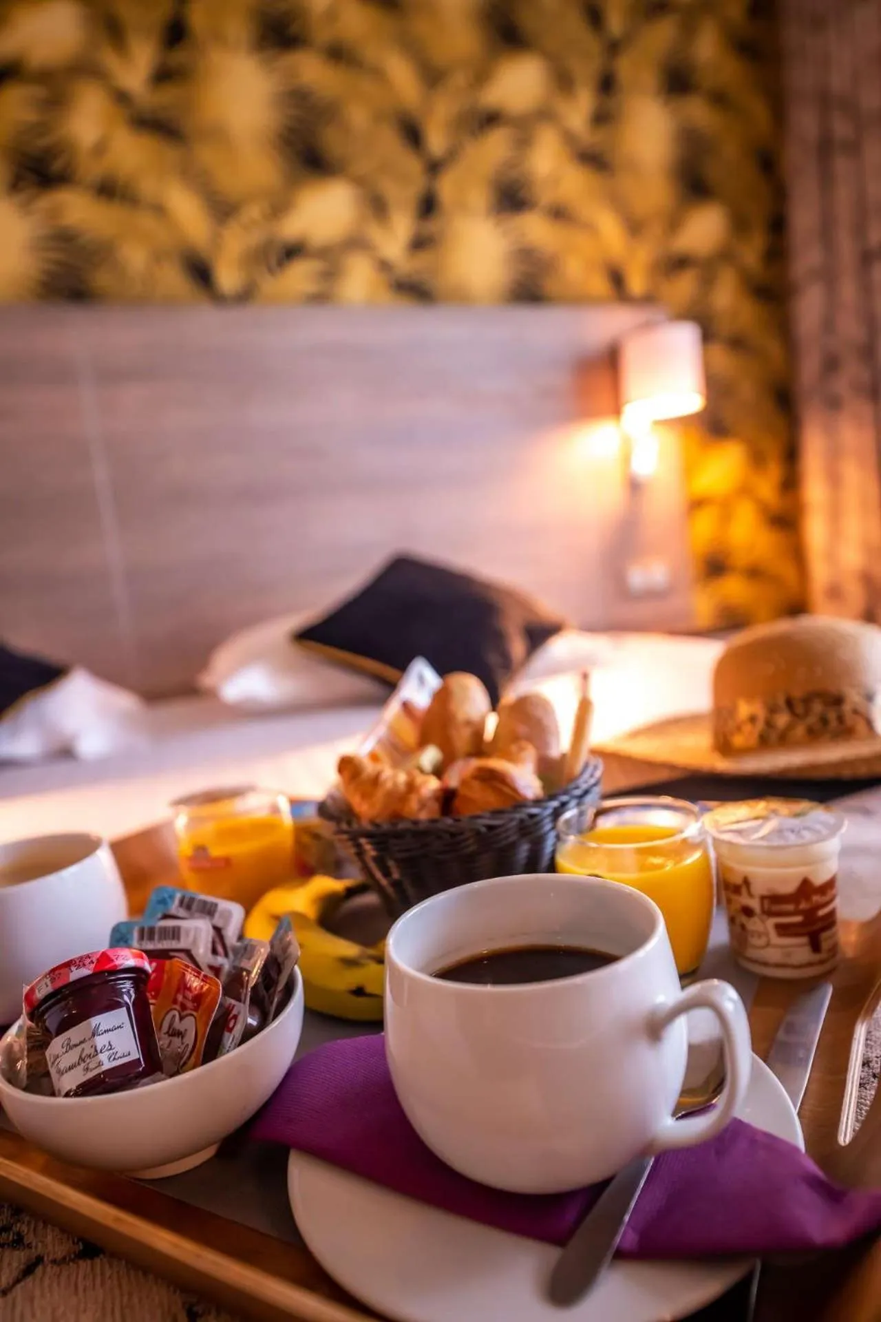 Food and drinks in Brit Hotel Eden SPA Honfleur