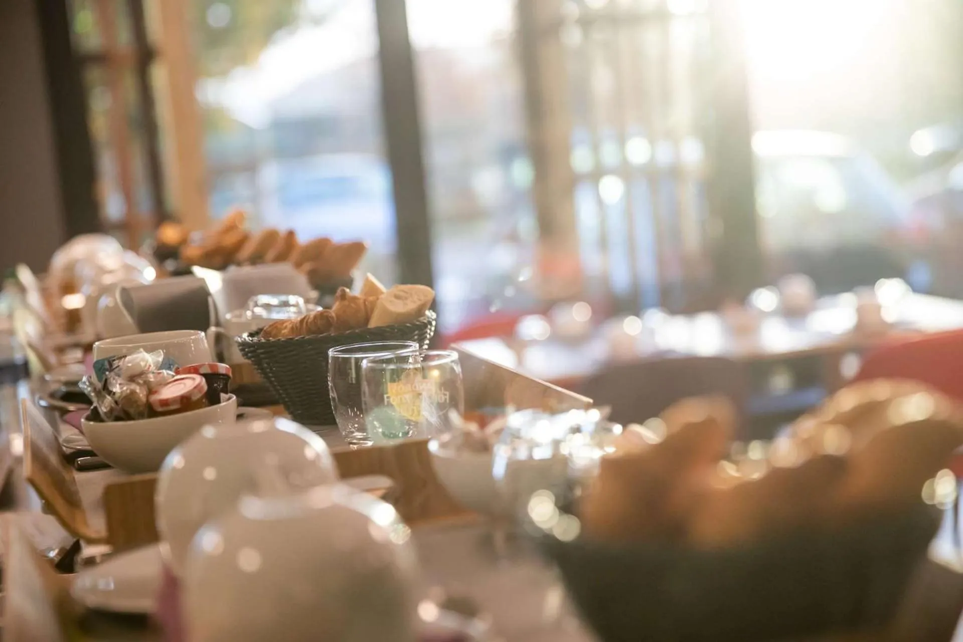 Breakfast in Brit Hotel Eden SPA Honfleur