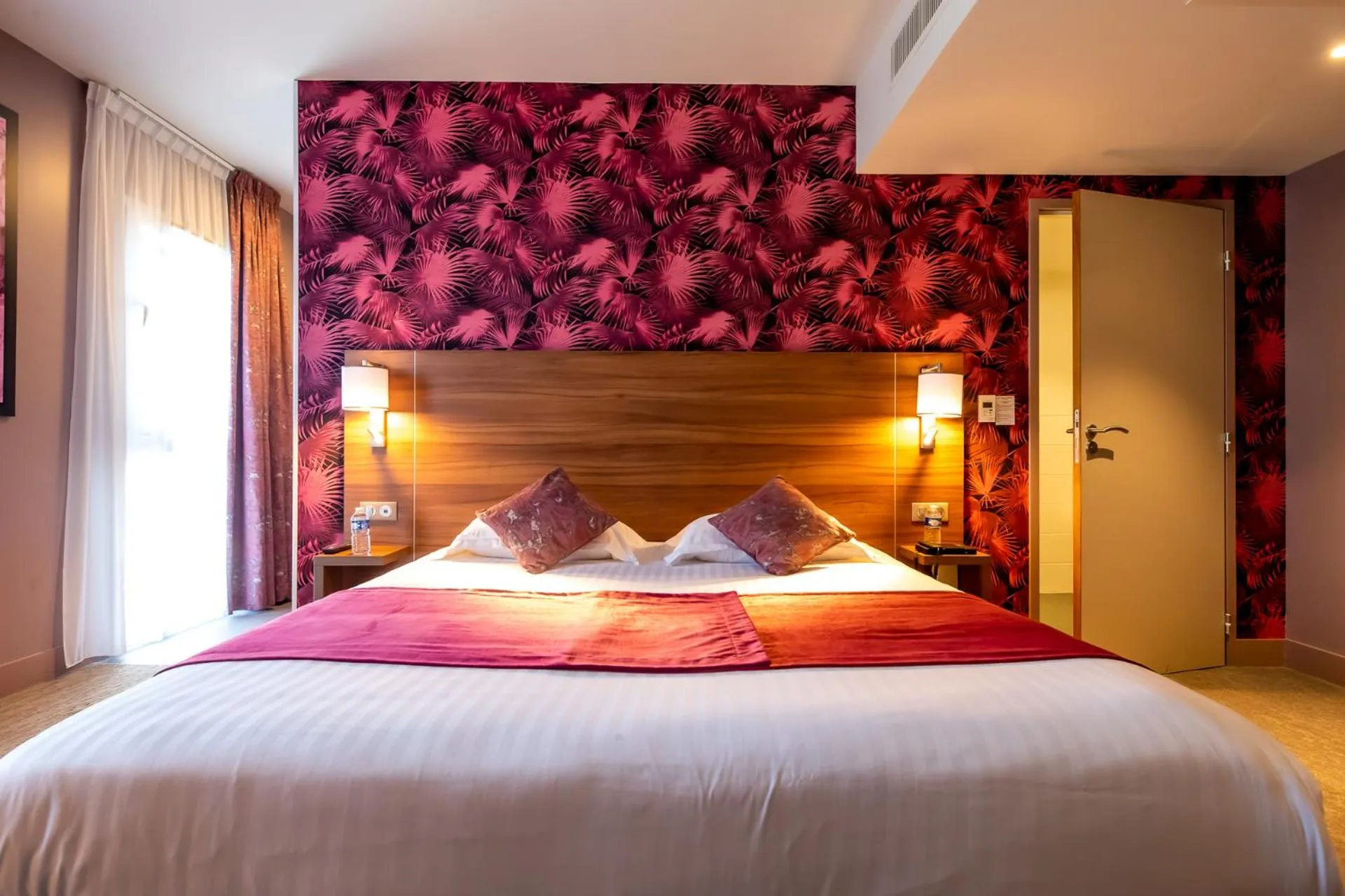 Bed in Best Western Eden SPA