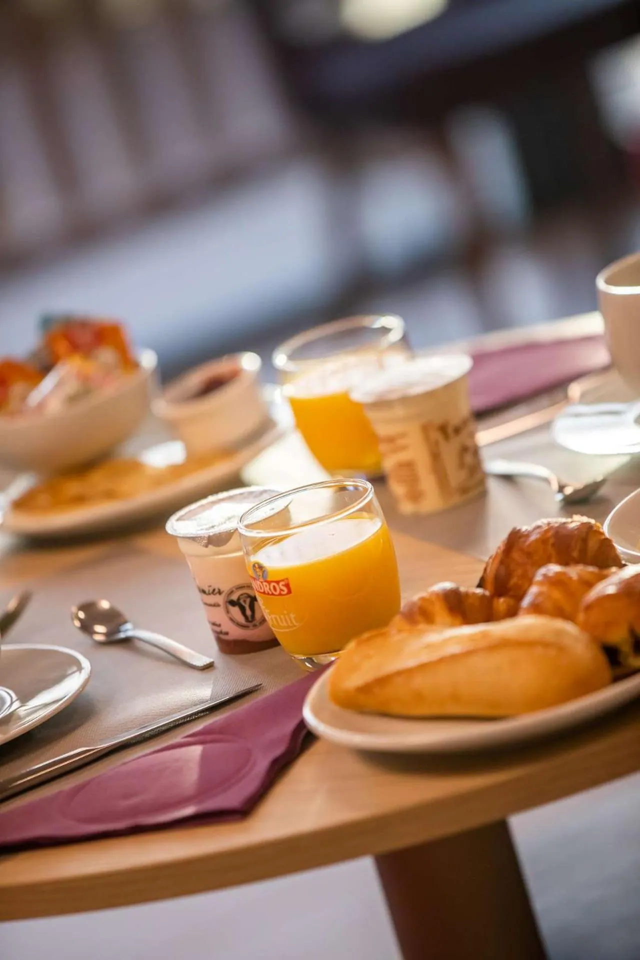 Breakfast in Brit Hotel Eden SPA Honfleur