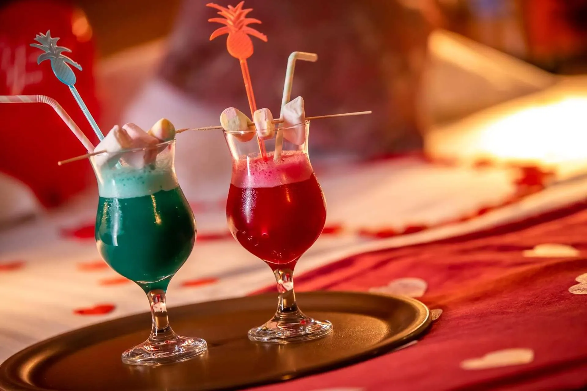 Lounge or bar in Brit Hotel Eden SPA Honfleur