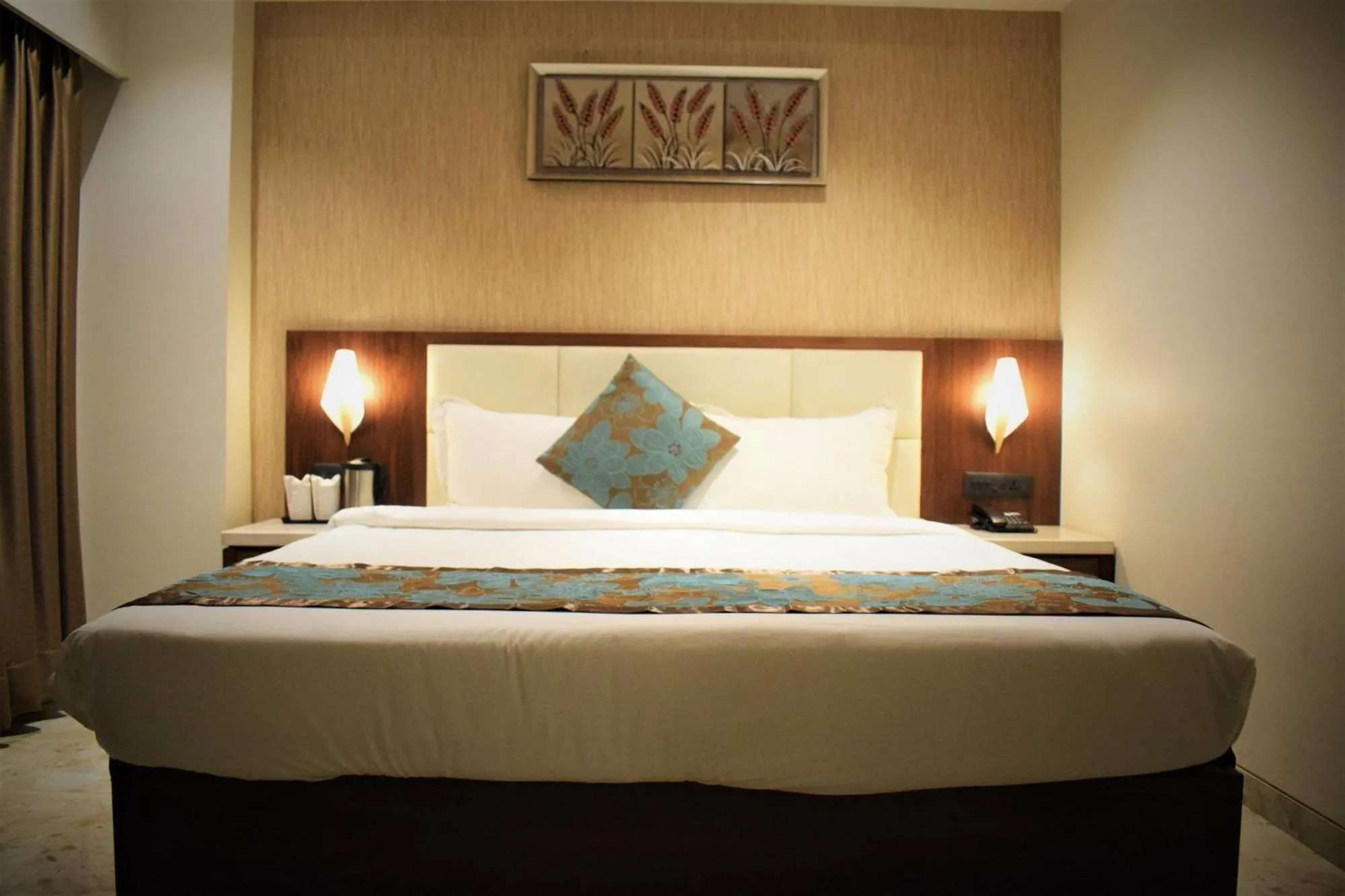 Bed in Hotel The Grand Chittor, Chittorgarh