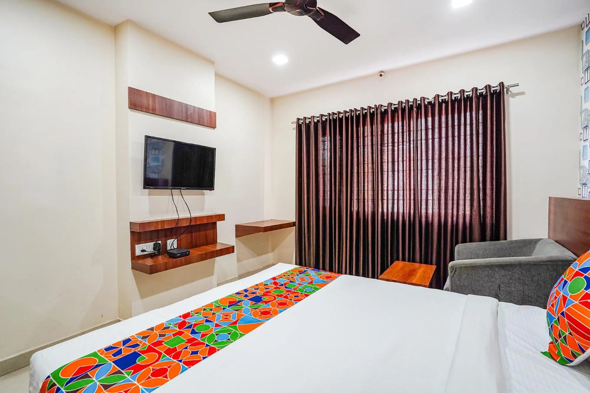 Bed in FabHotel Rove Inn & Suites - Nr Thammenahalli Village