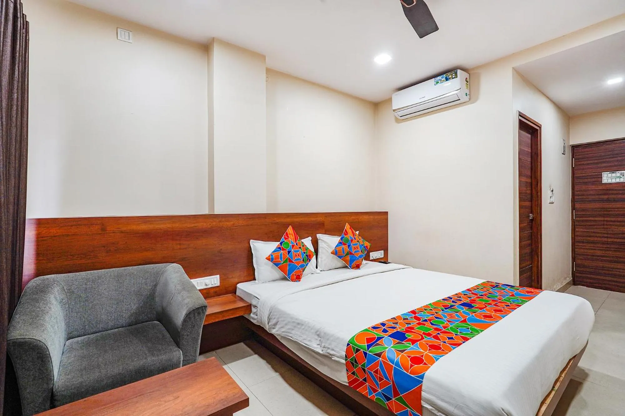 Bed in FabHotel Rove Inn & Suites - Nr Thammenahalli Village