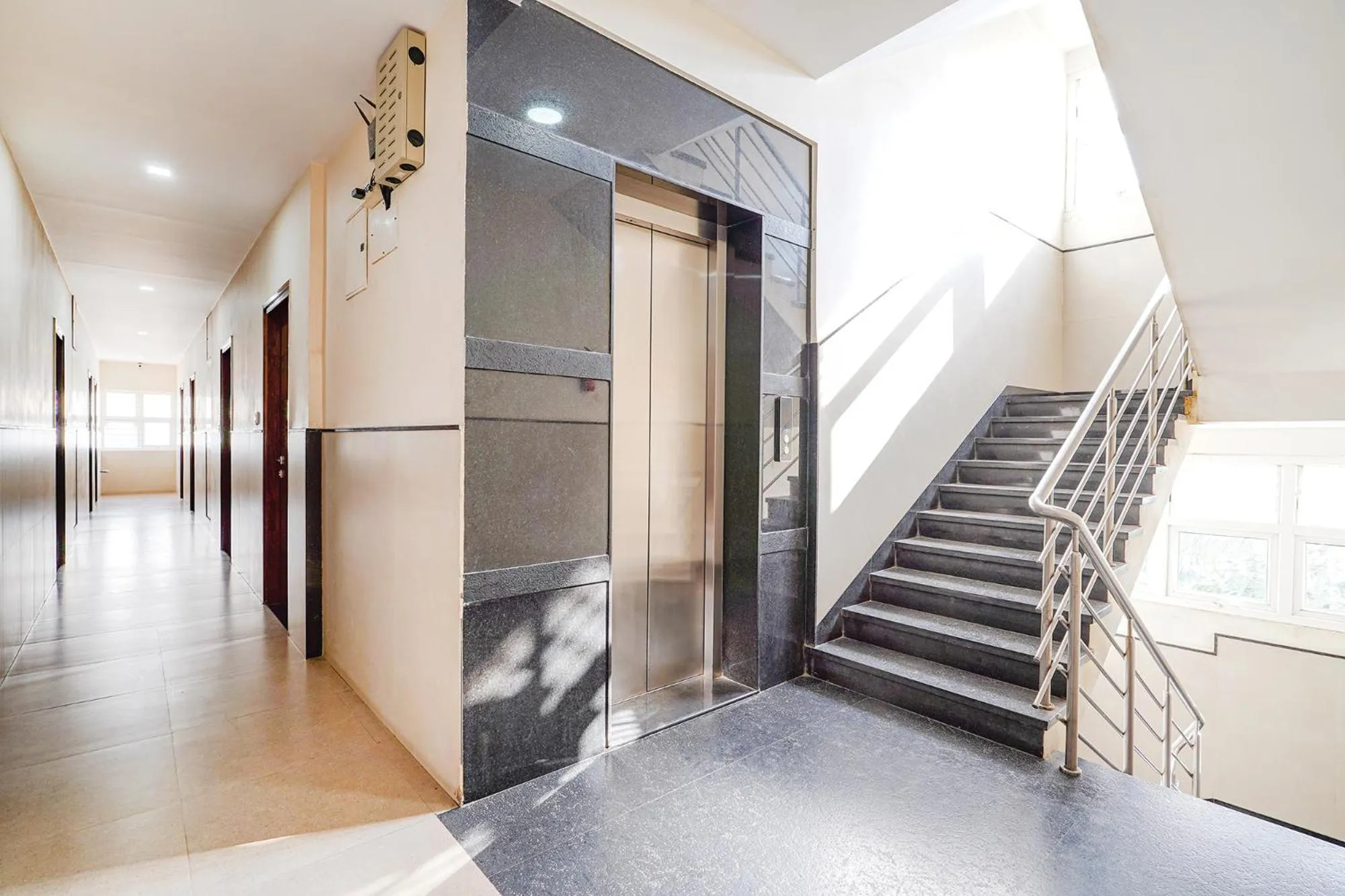 elevator in FabHotel Rove Inn & Suites - Nr Thammenahalli Village