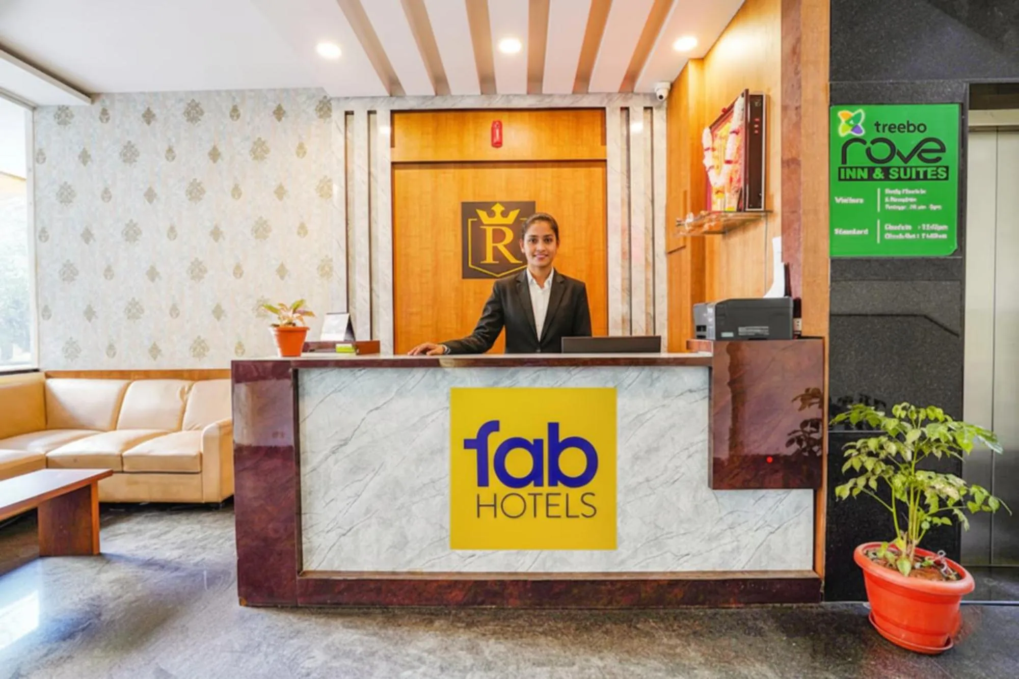 Lobby or reception in FabHotel Rove Inn & Suites - Nr Thammenahalli Village