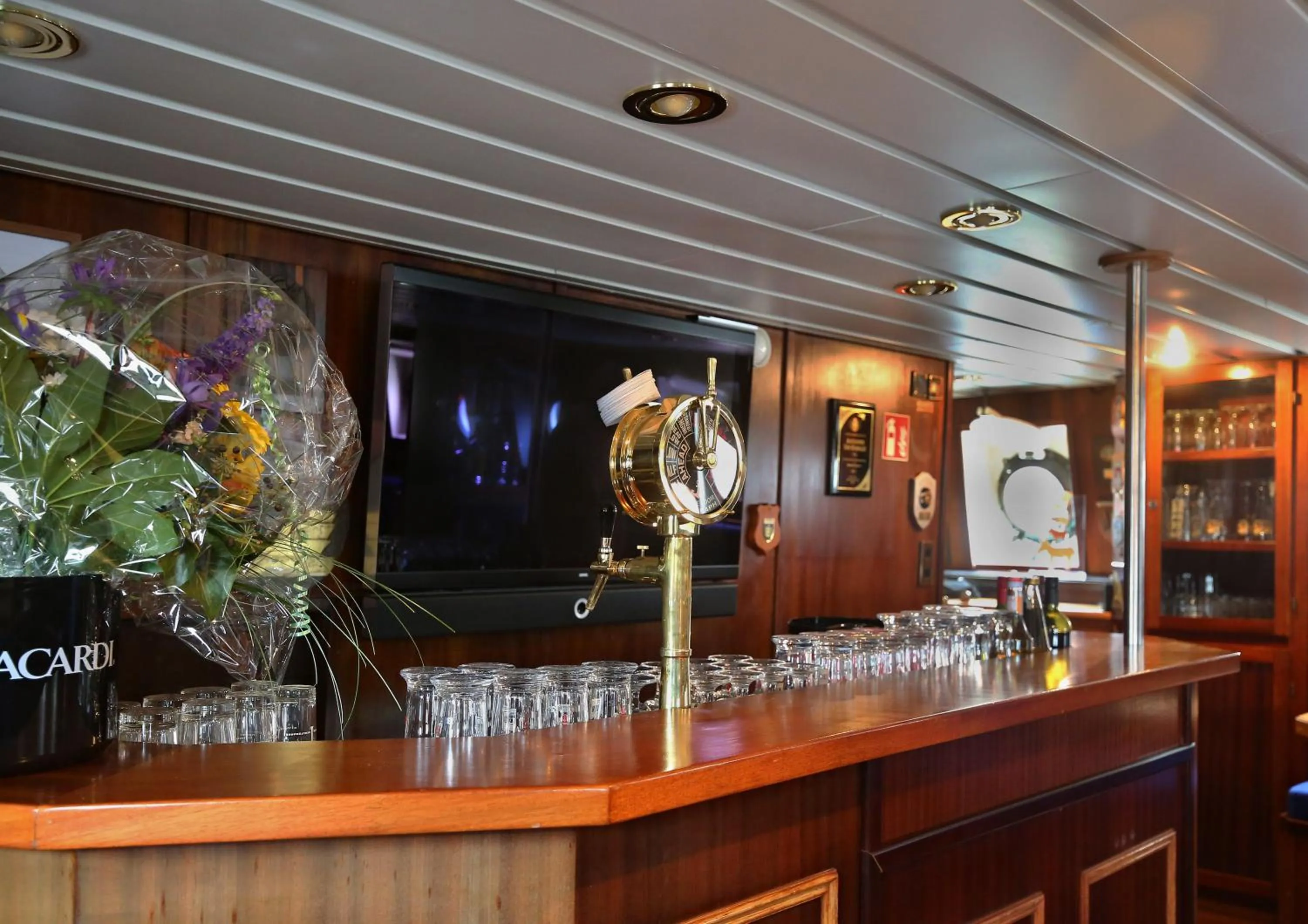 Restaurant/places to eat in Alexander von Humboldt - Das Schiff