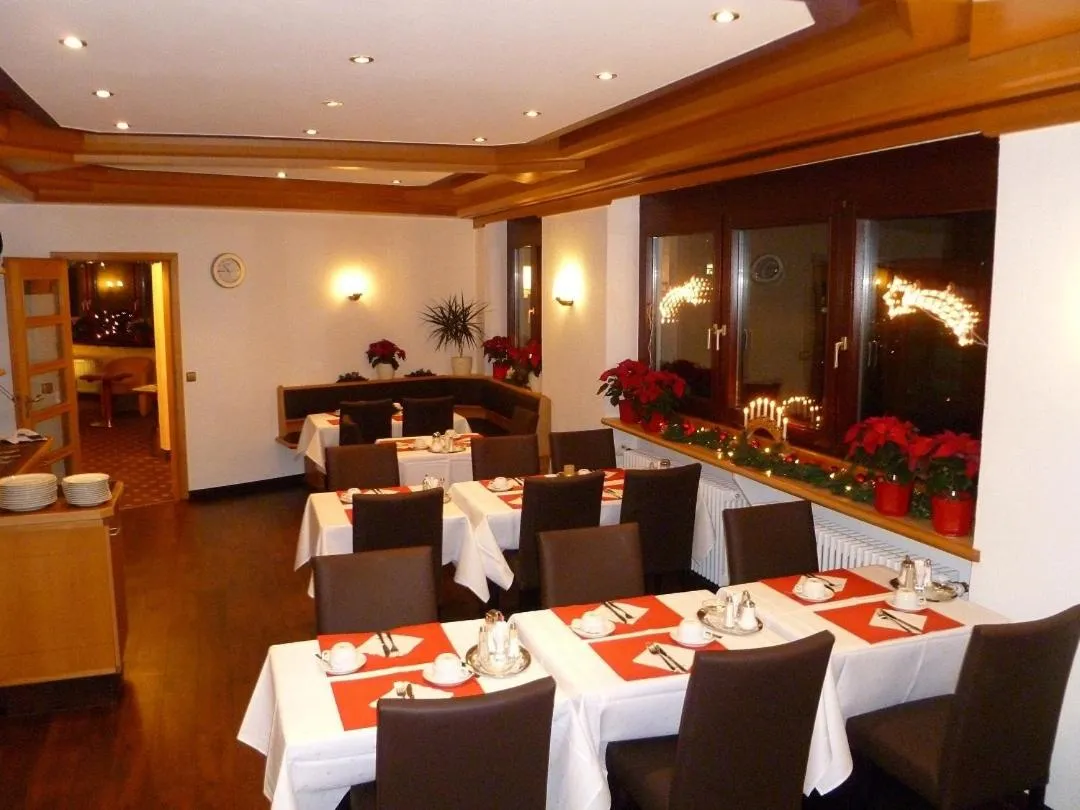 Restaurant/places to eat in Hotel am Feuersee