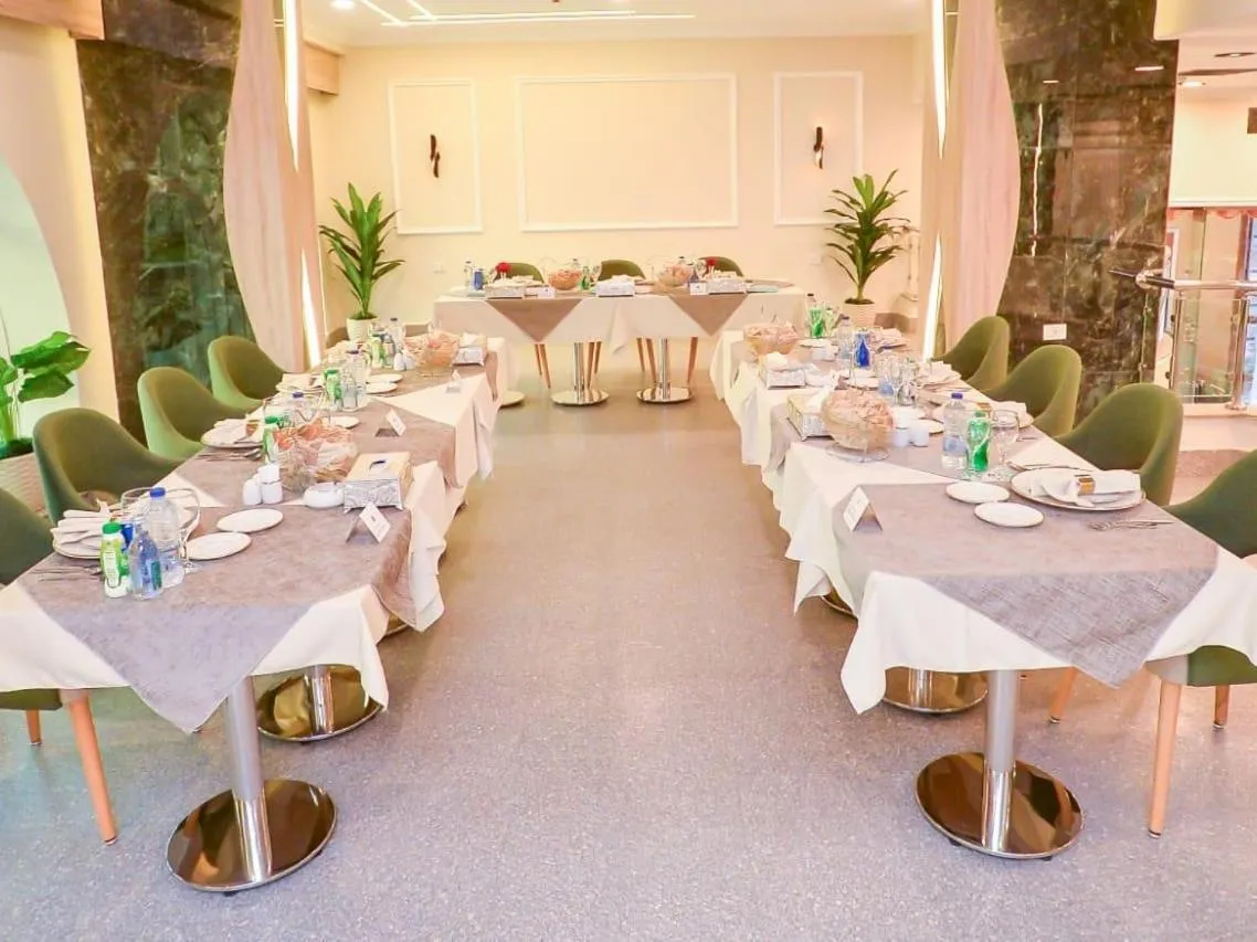 Paradise Home City Stars