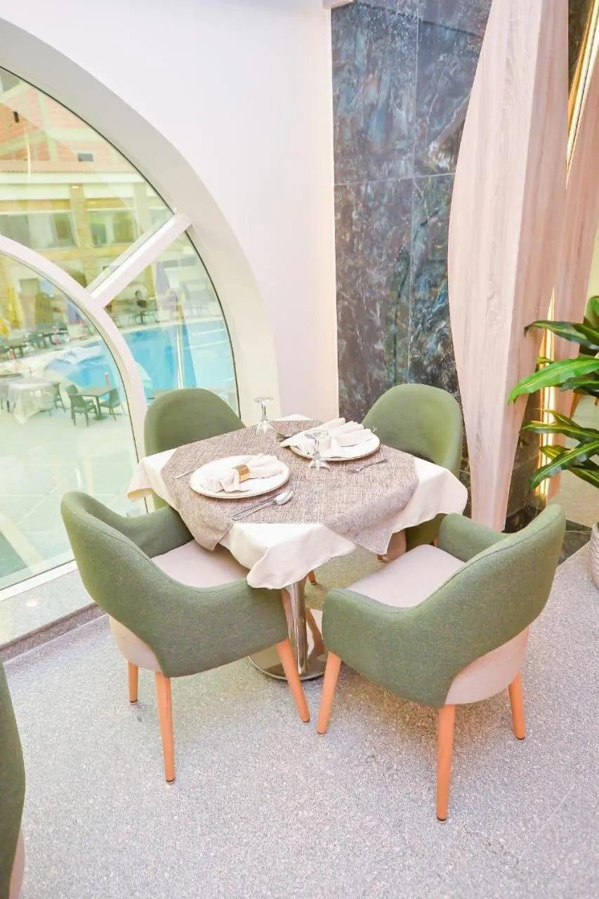 Paradise Home City Stars