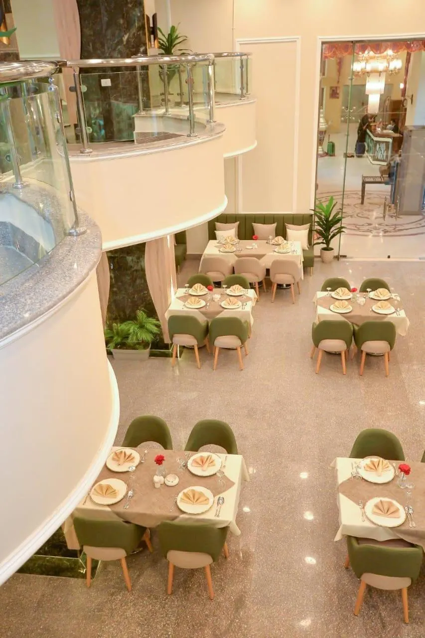 Paradise Home City Stars