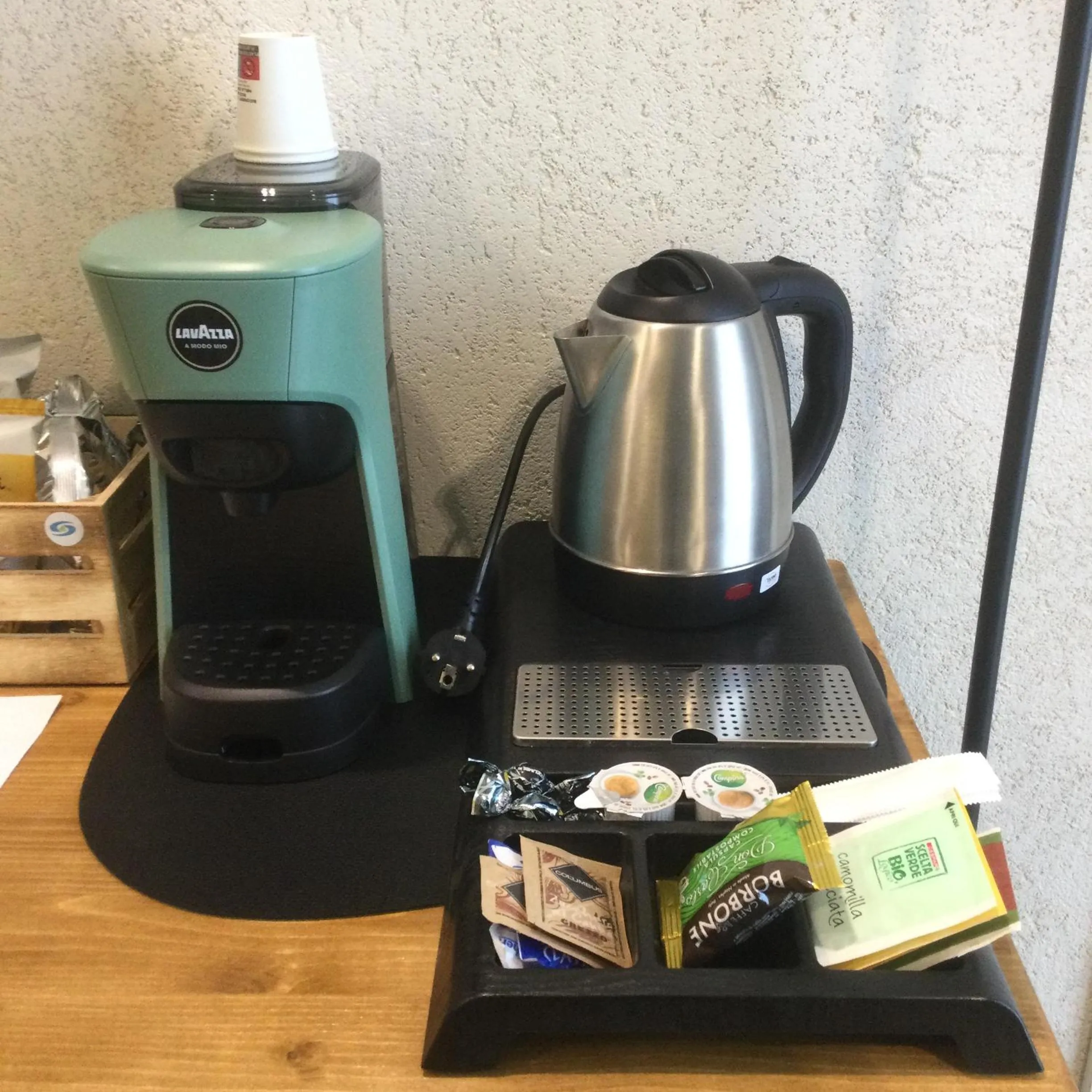 Coffee/tea facilities in B&B SMARTFIT HOUSE - Room & Relax in Pescara