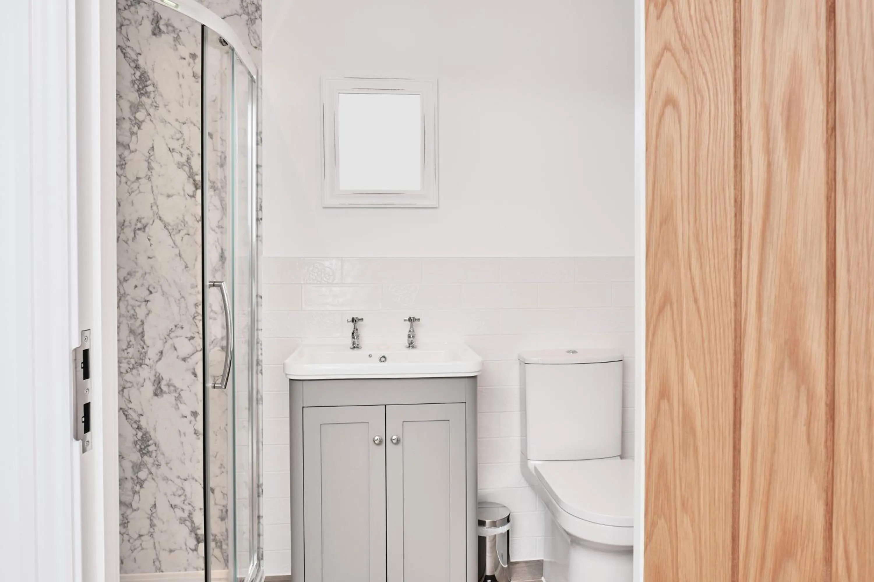 Bathroom in Bridge House Barn