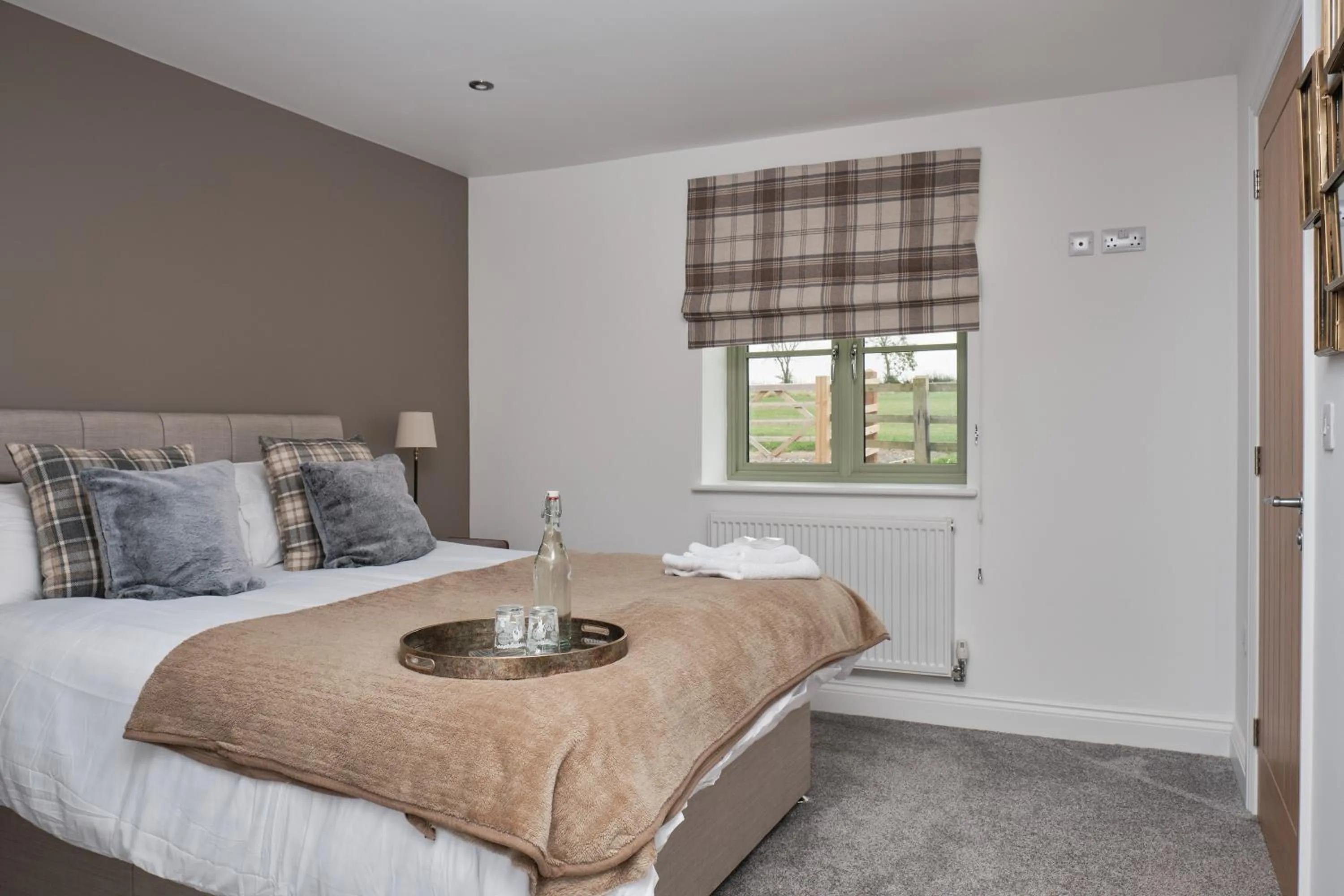 Bedroom, Bed in Bridge House Barn