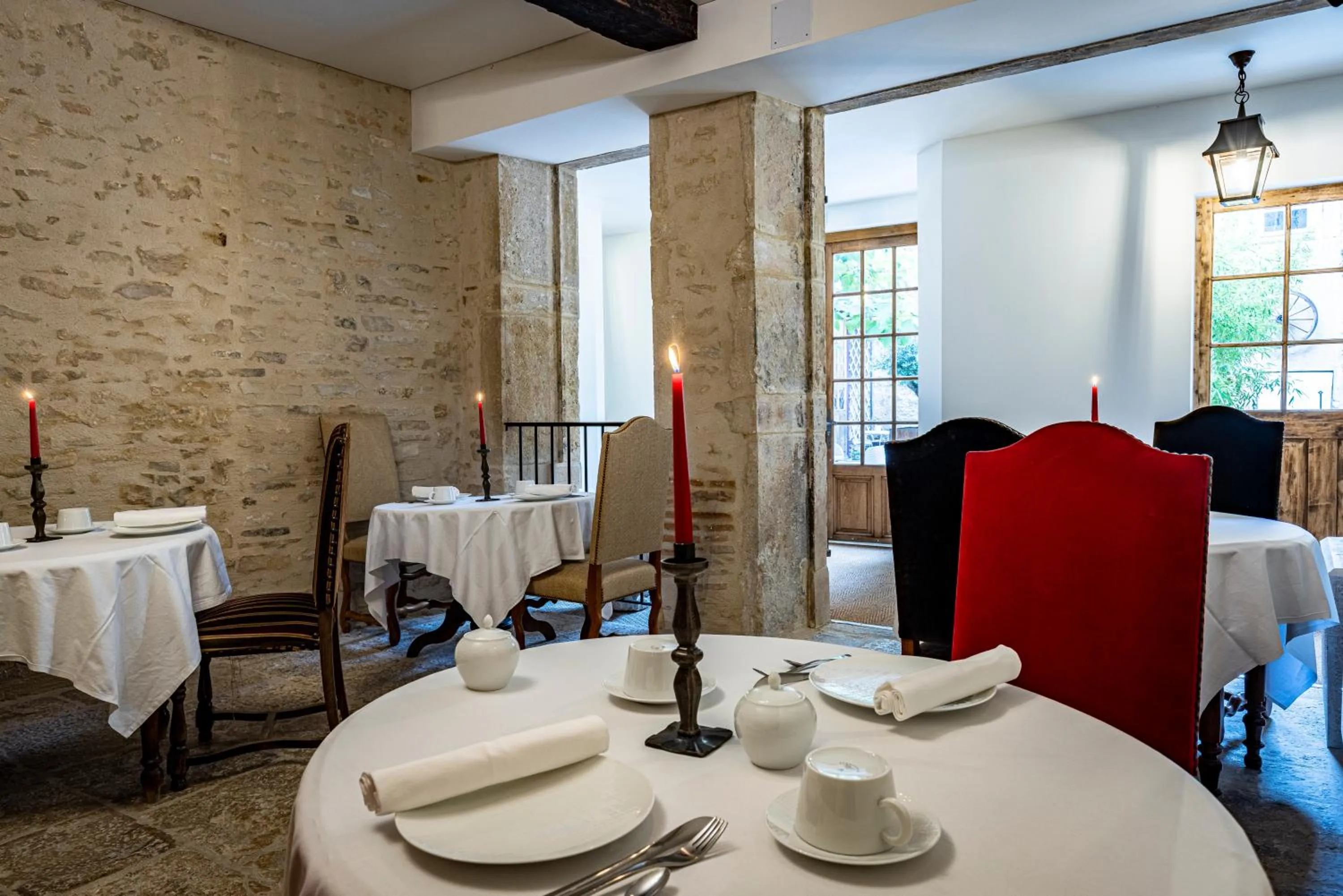 Breakfast in Les Remparts Hôtels et Demeures Historiques