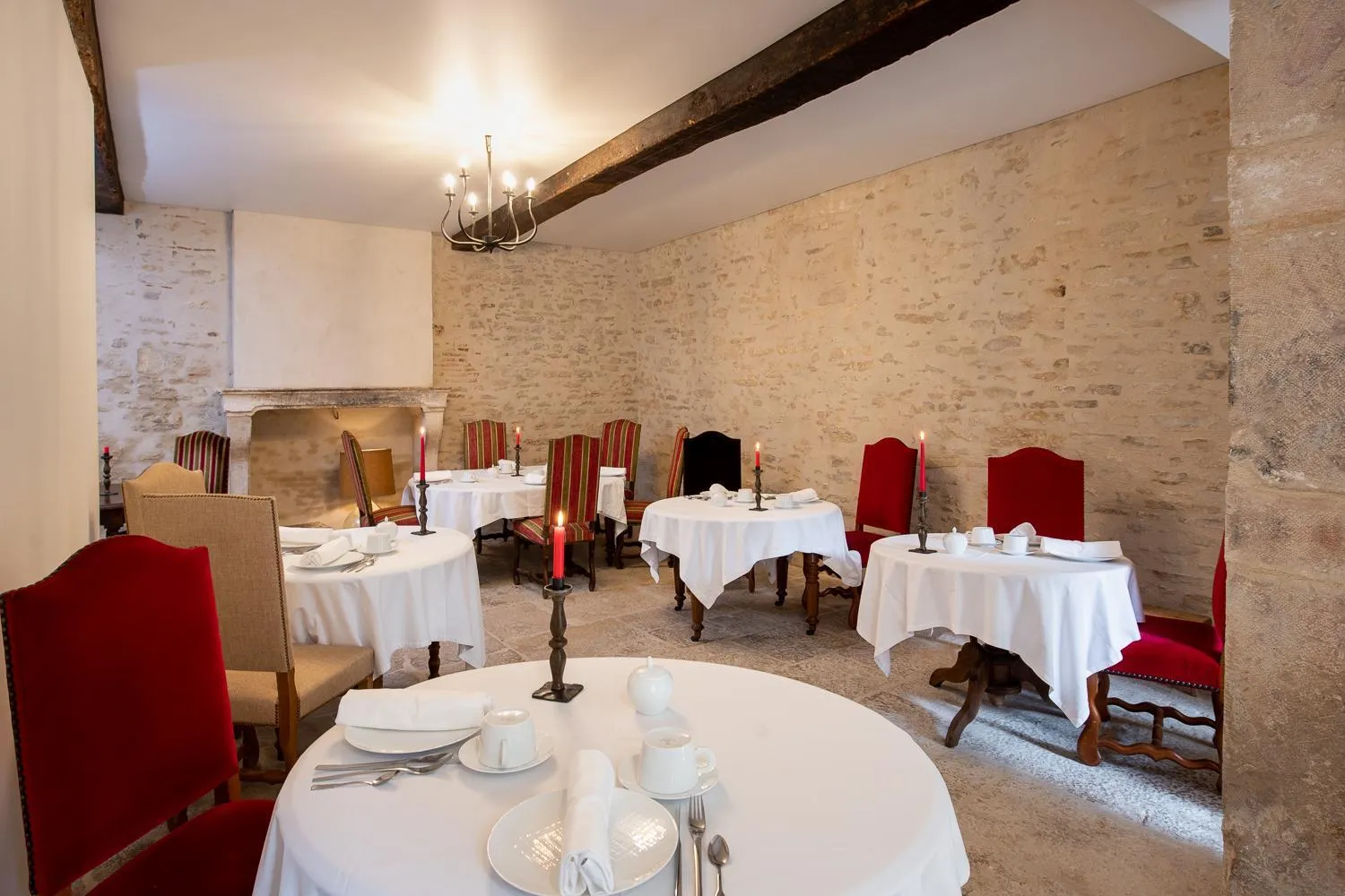 Breakfast in Les Remparts Hôtels et Demeures Historiques