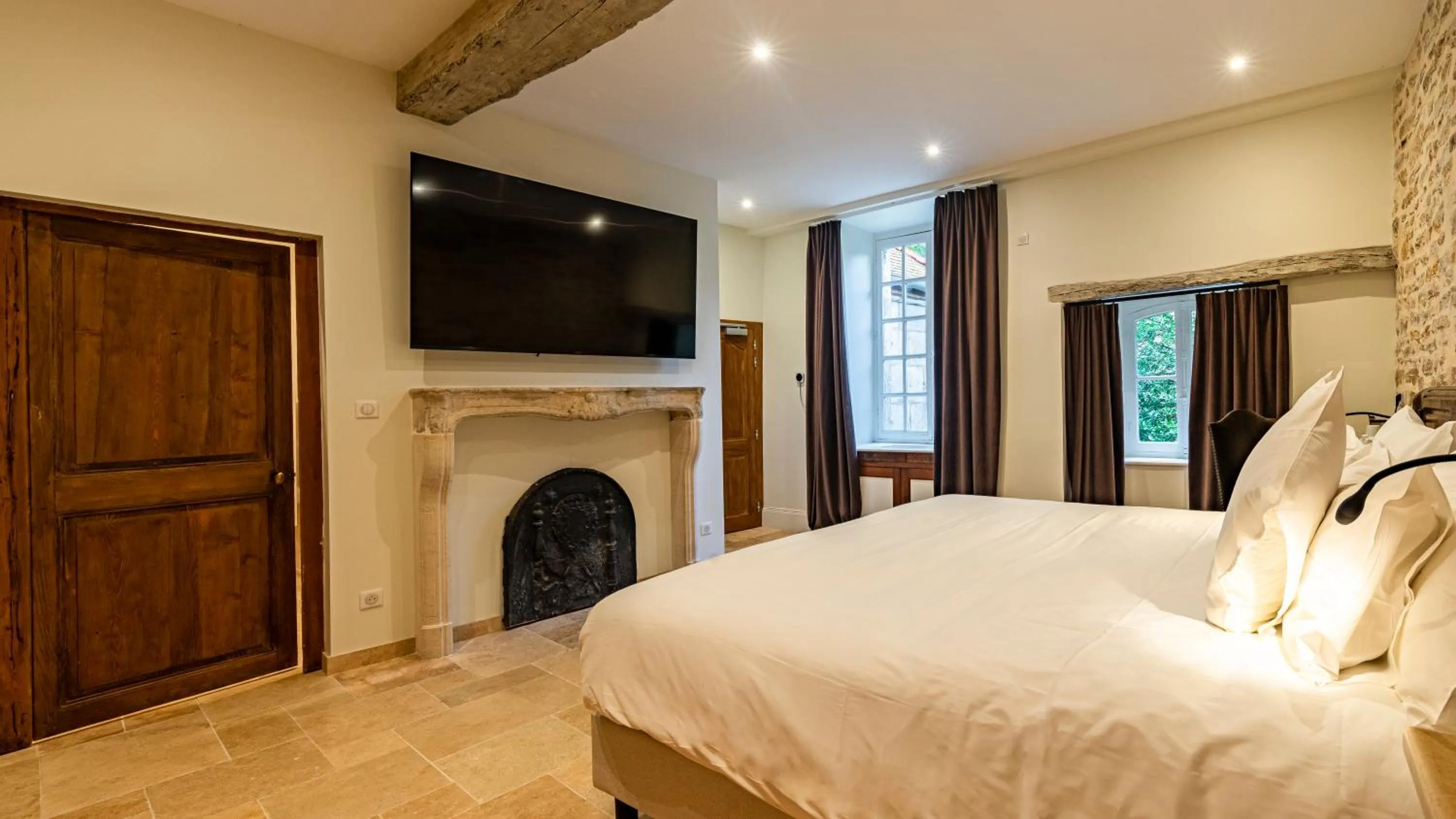 Bedroom, Bed in Les Remparts Hôtels et Demeures Historiques