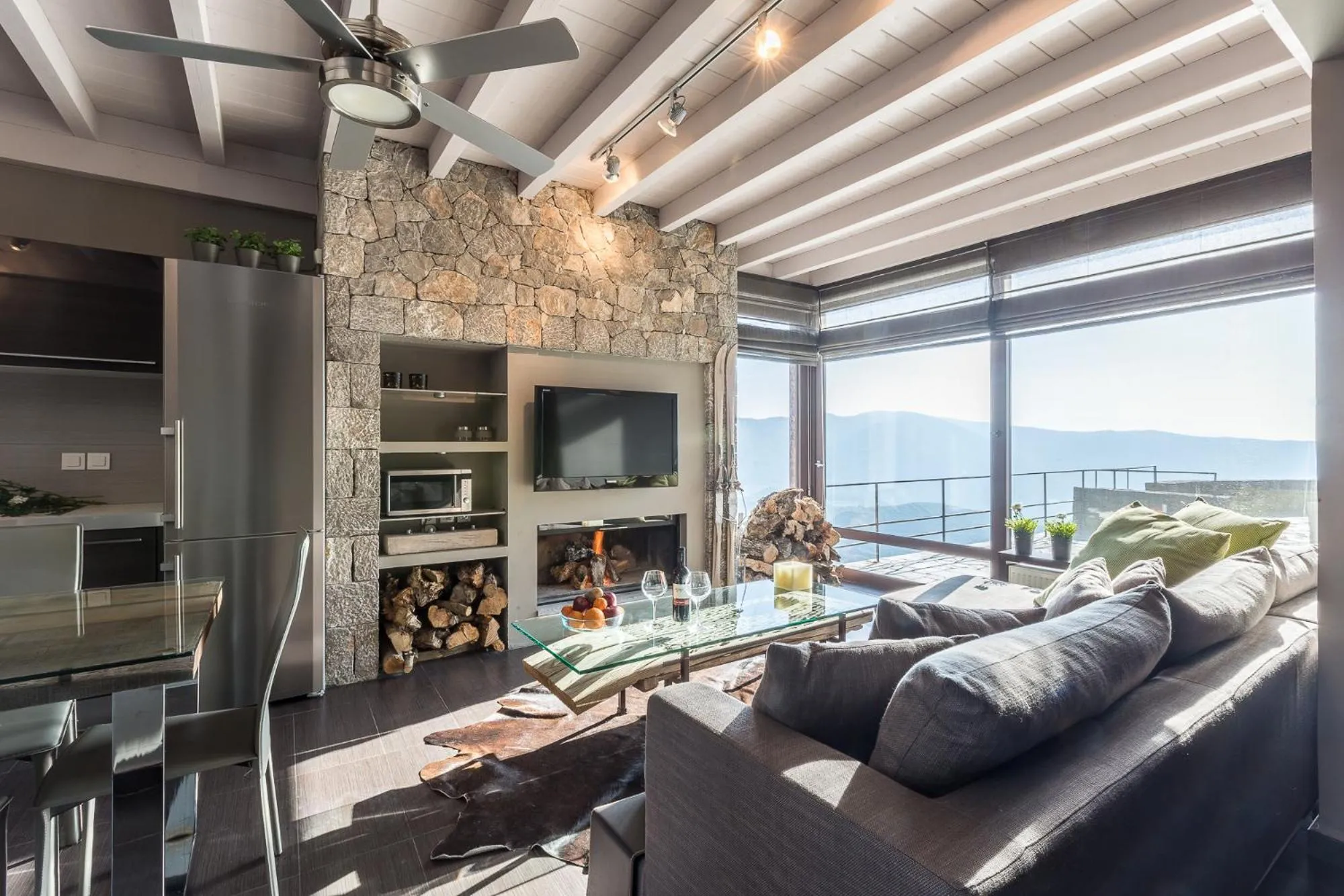 Living room in Deluxe Villa by White Hills Outdoor Hot Tub