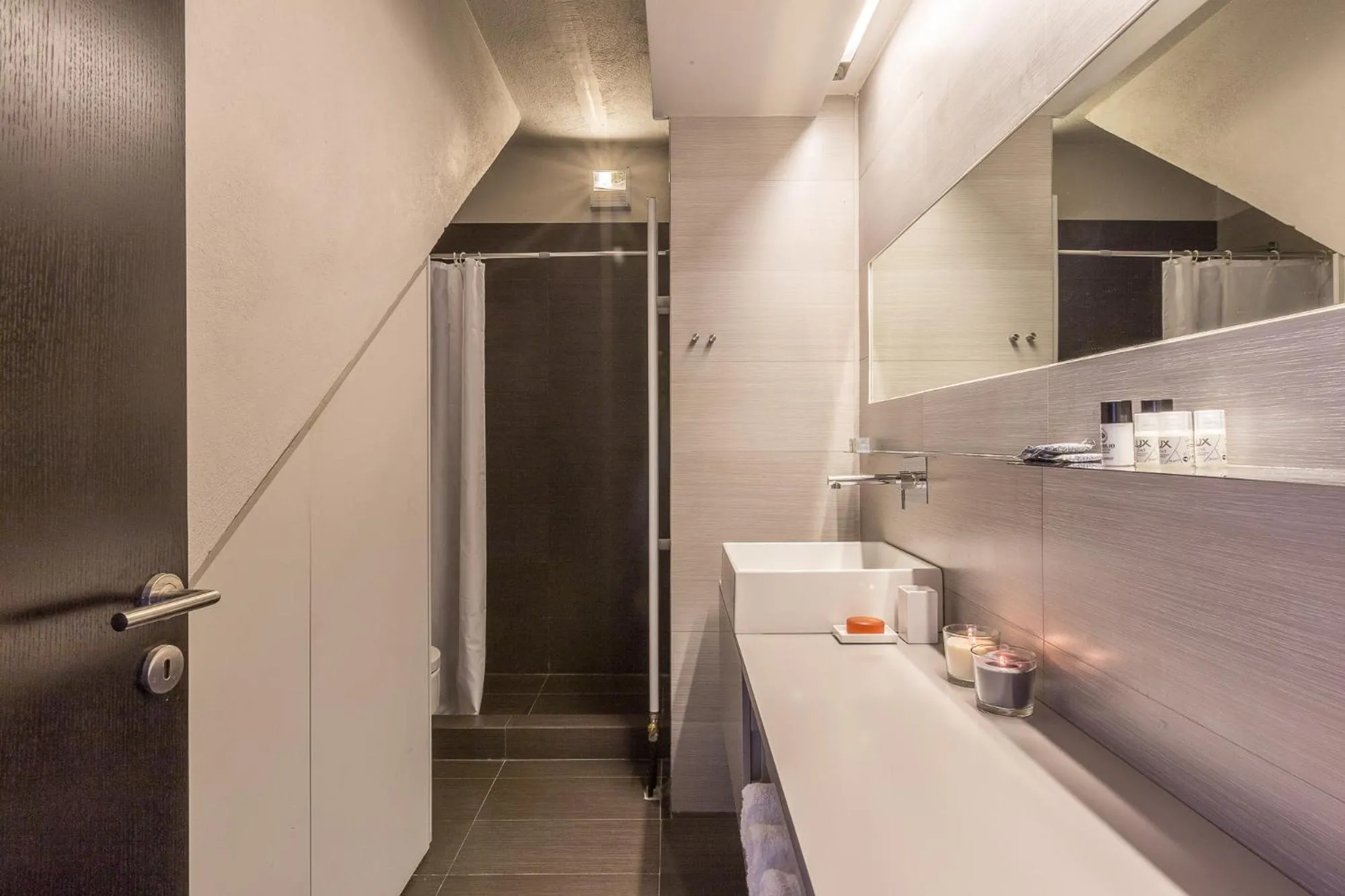 Shower in Deluxe Villa by White Hills Outdoor Hot Tub