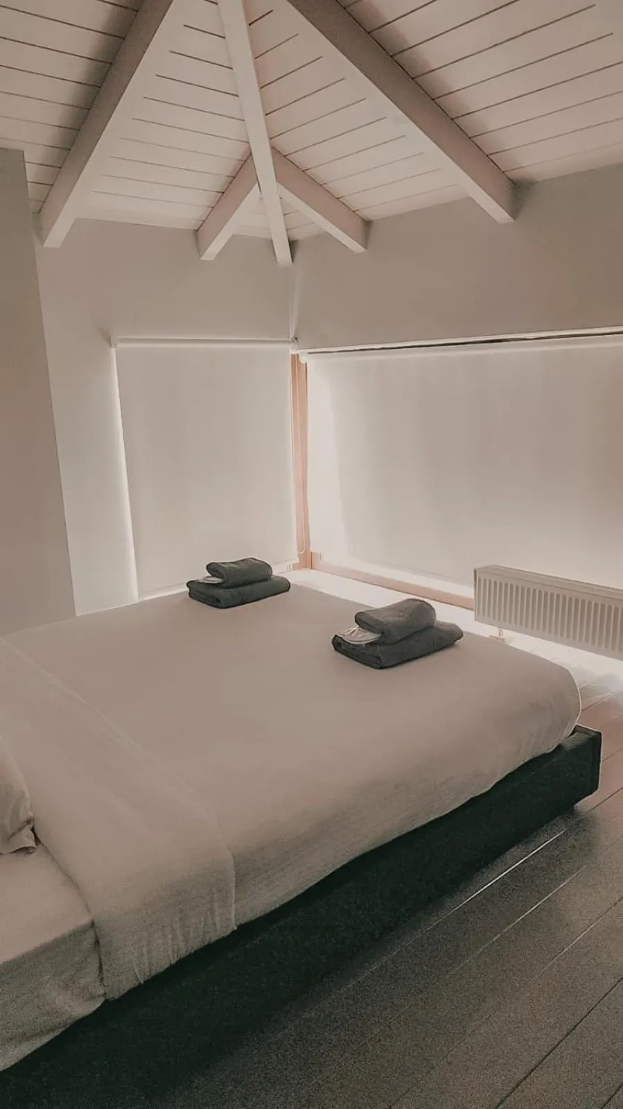 Bed in Deluxe Villa by White Hills Outdoor Hot Tub