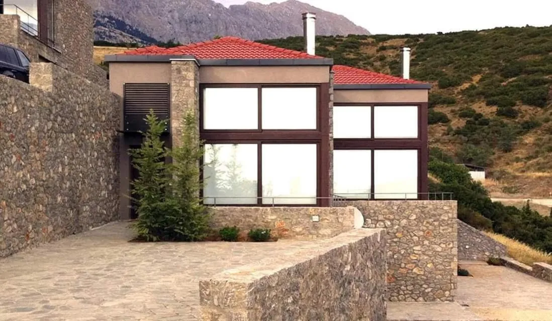 Deluxe Villa by White Hills Outdoor Hot Tub