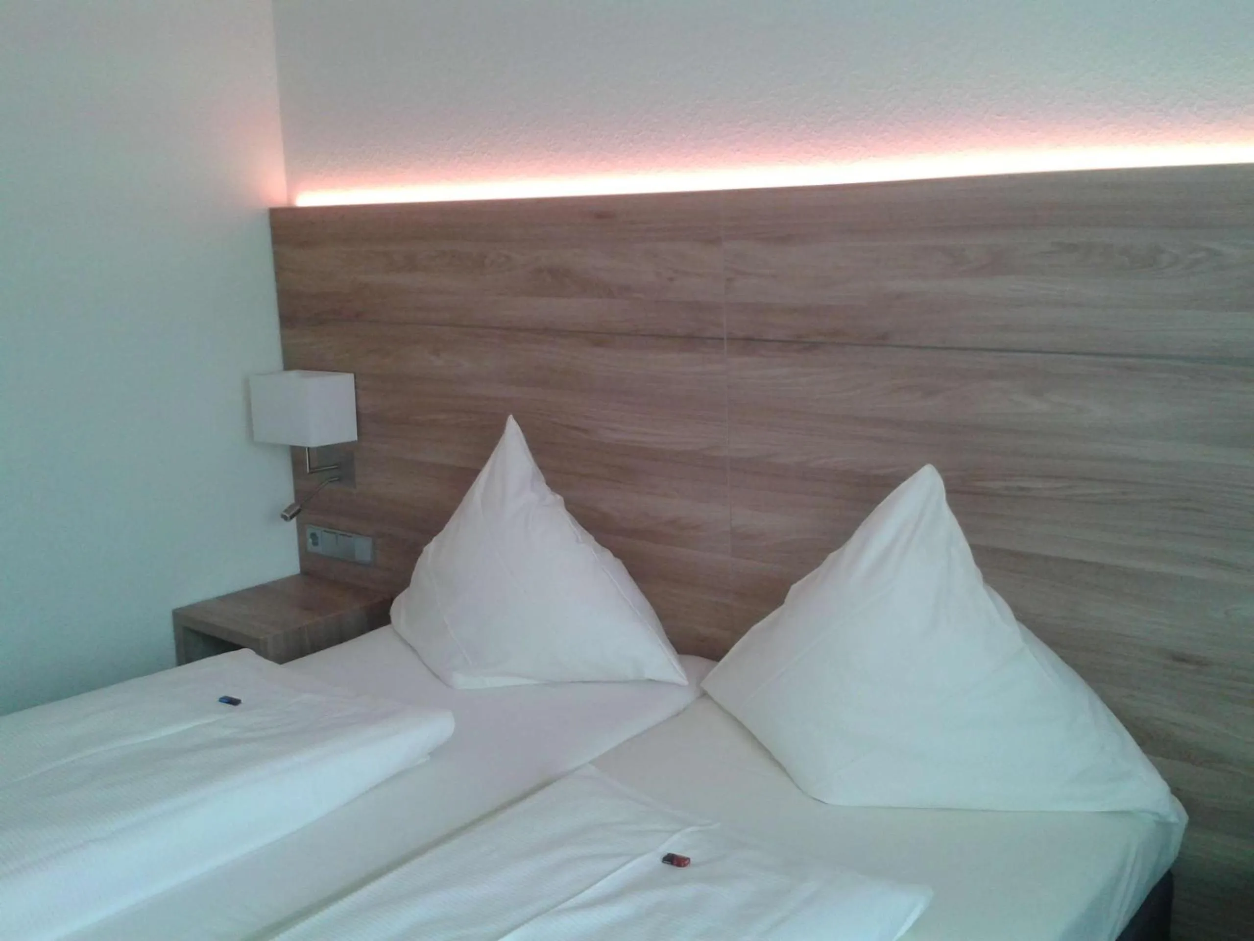 Bed in Hotel Jedermann