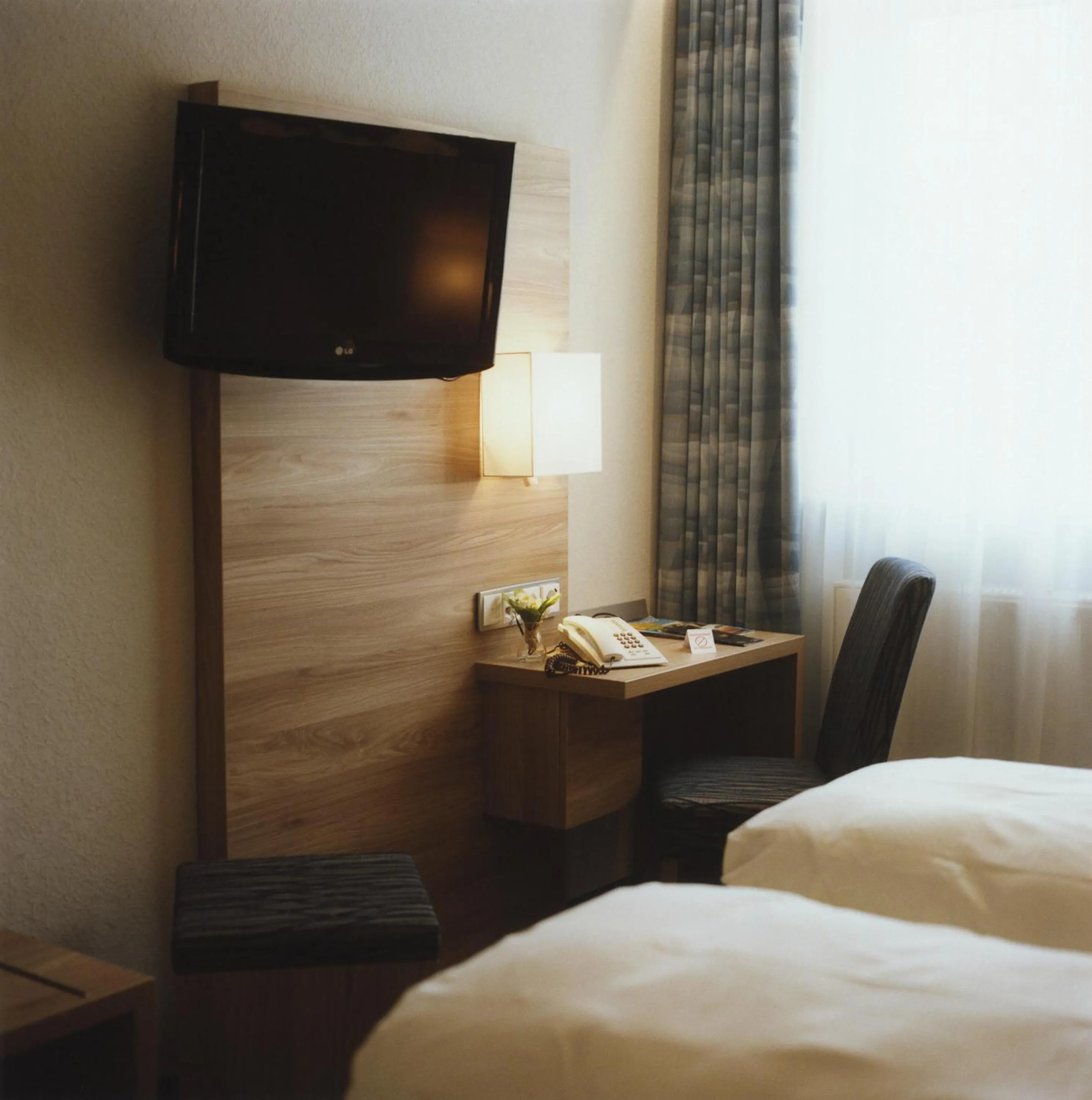 Photo of the whole room, Bed in Hotel Jedermann