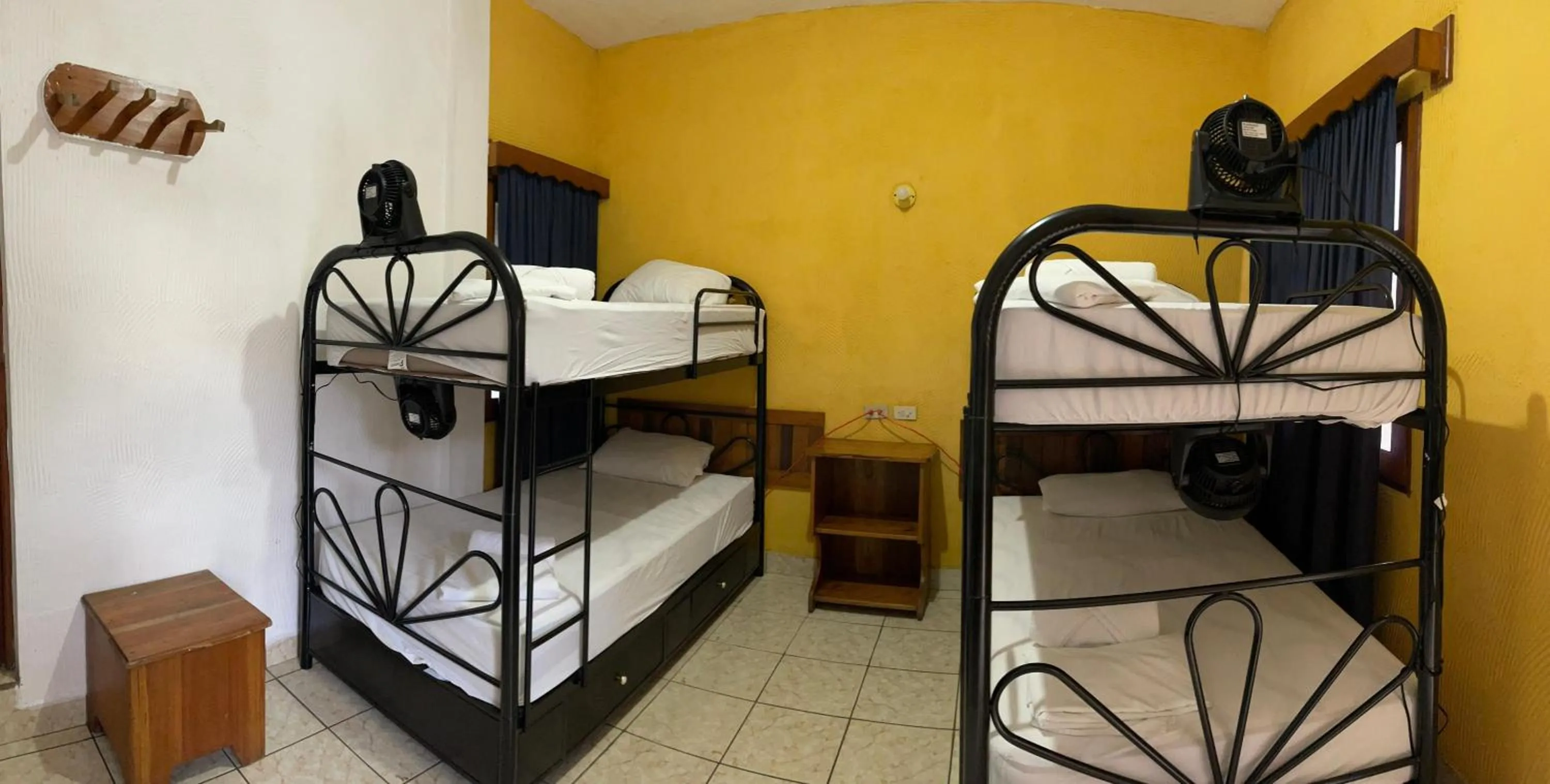 bunk bed, Bed in Natz Hotel