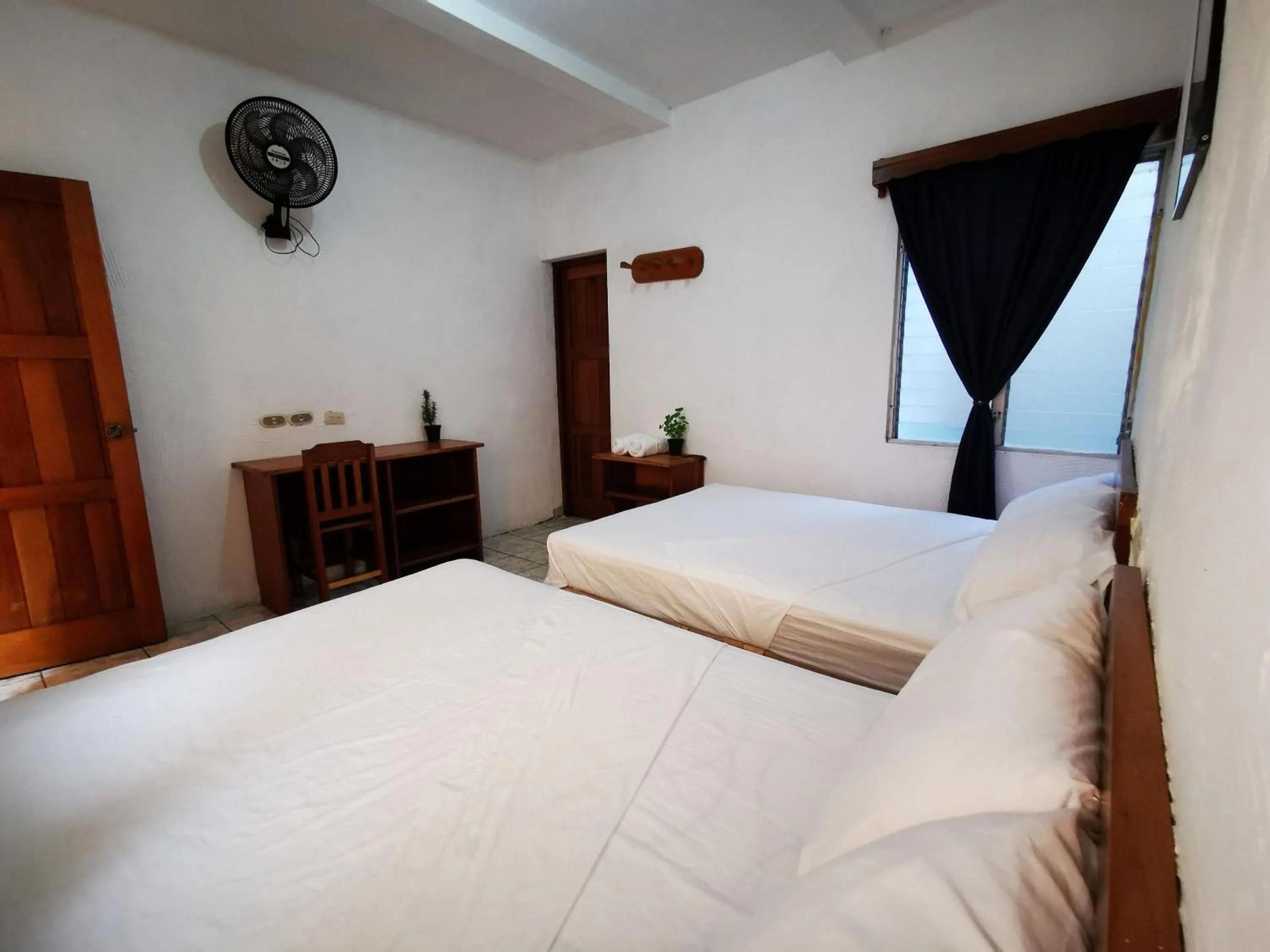 Bedroom, Bed in Natz Hotel