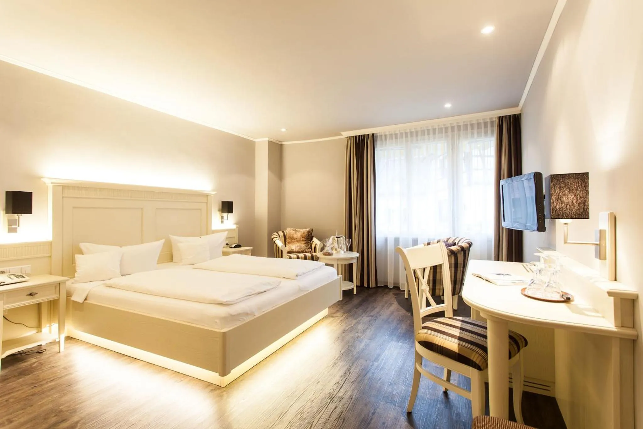 Photo of the whole room, Bed in Romantik Hotel zur Sonne