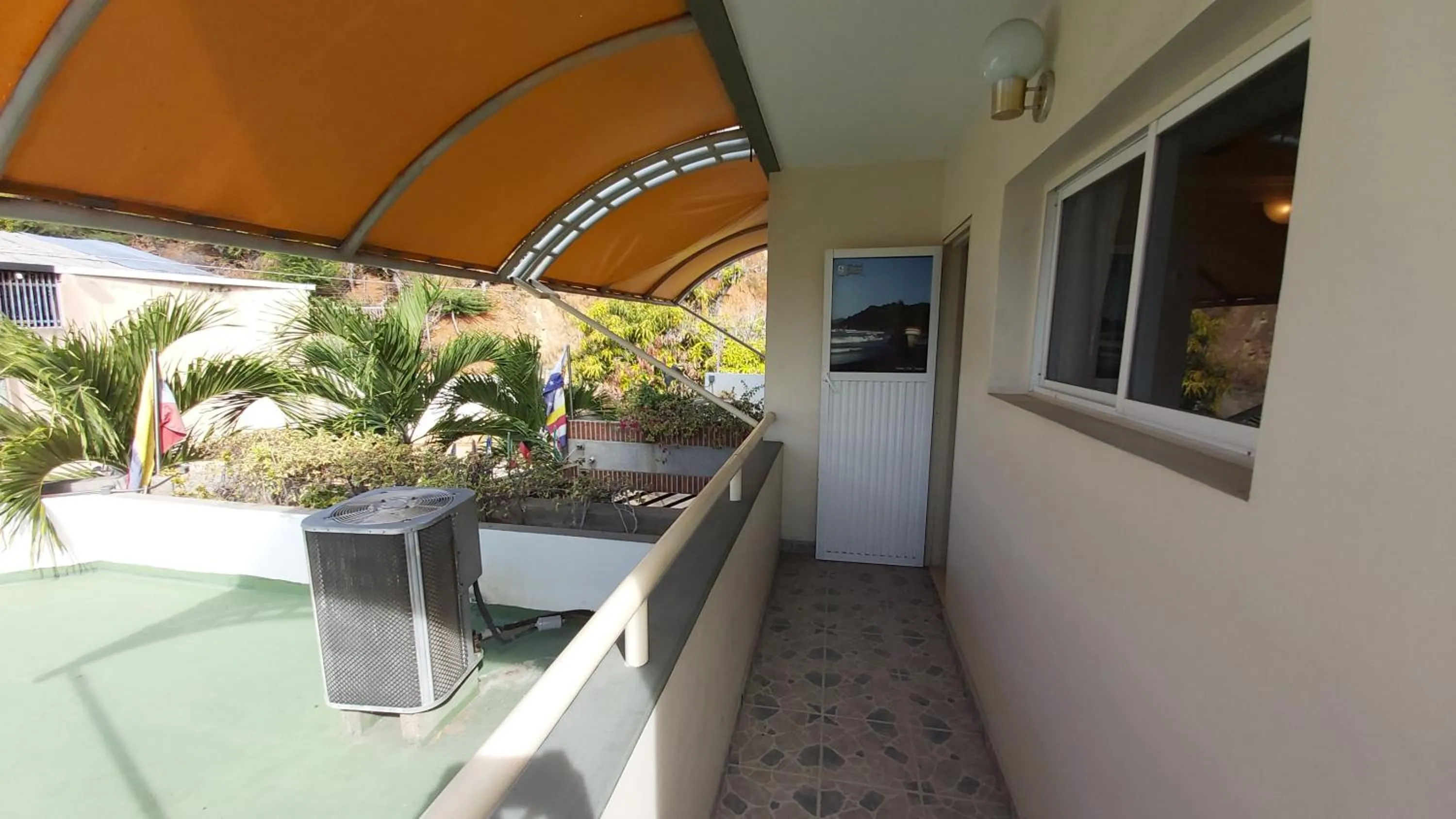 Garden view in HOTEL MUEVETE POR VARGAS