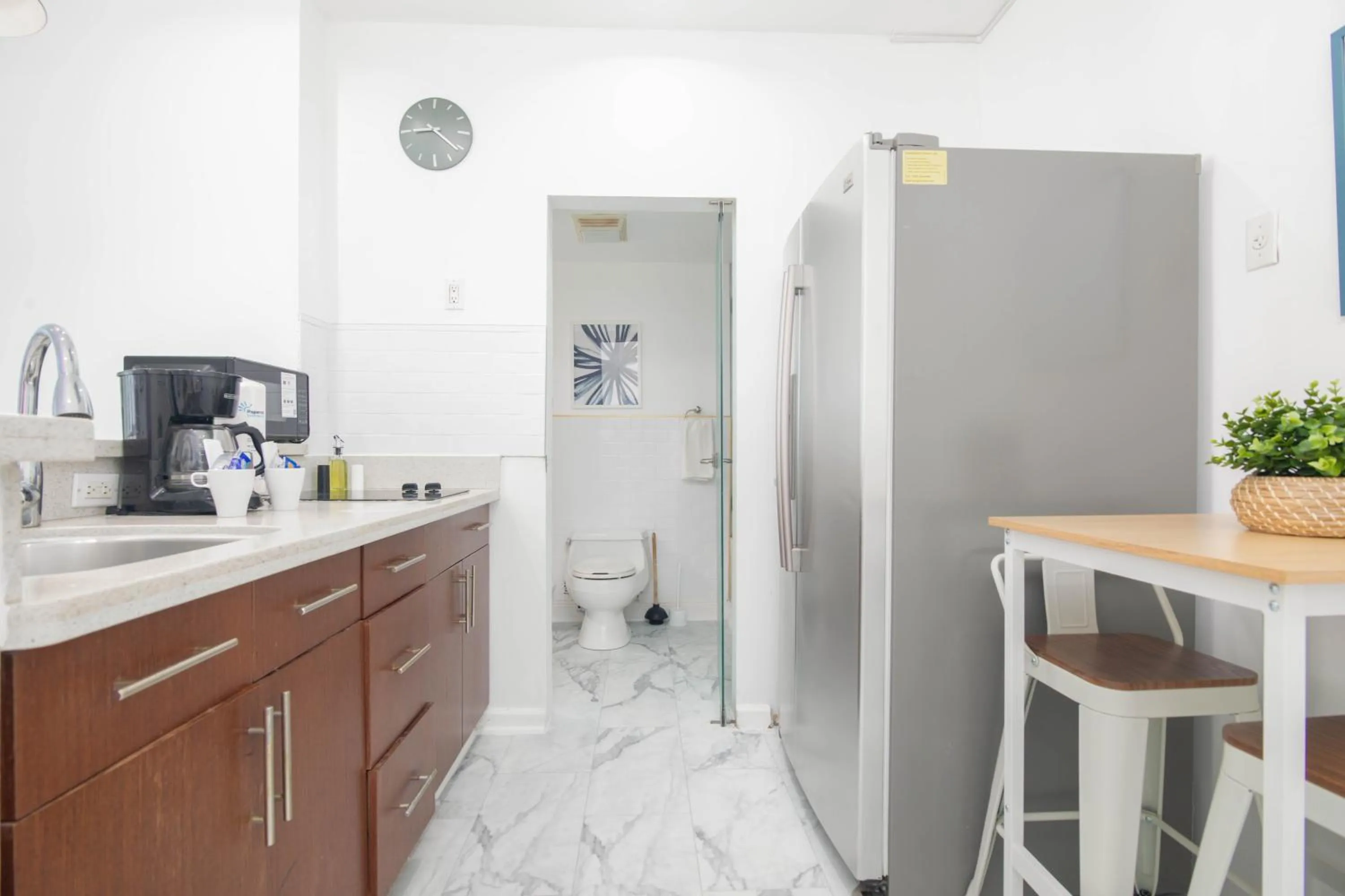 kitchen in Girasole Suites
