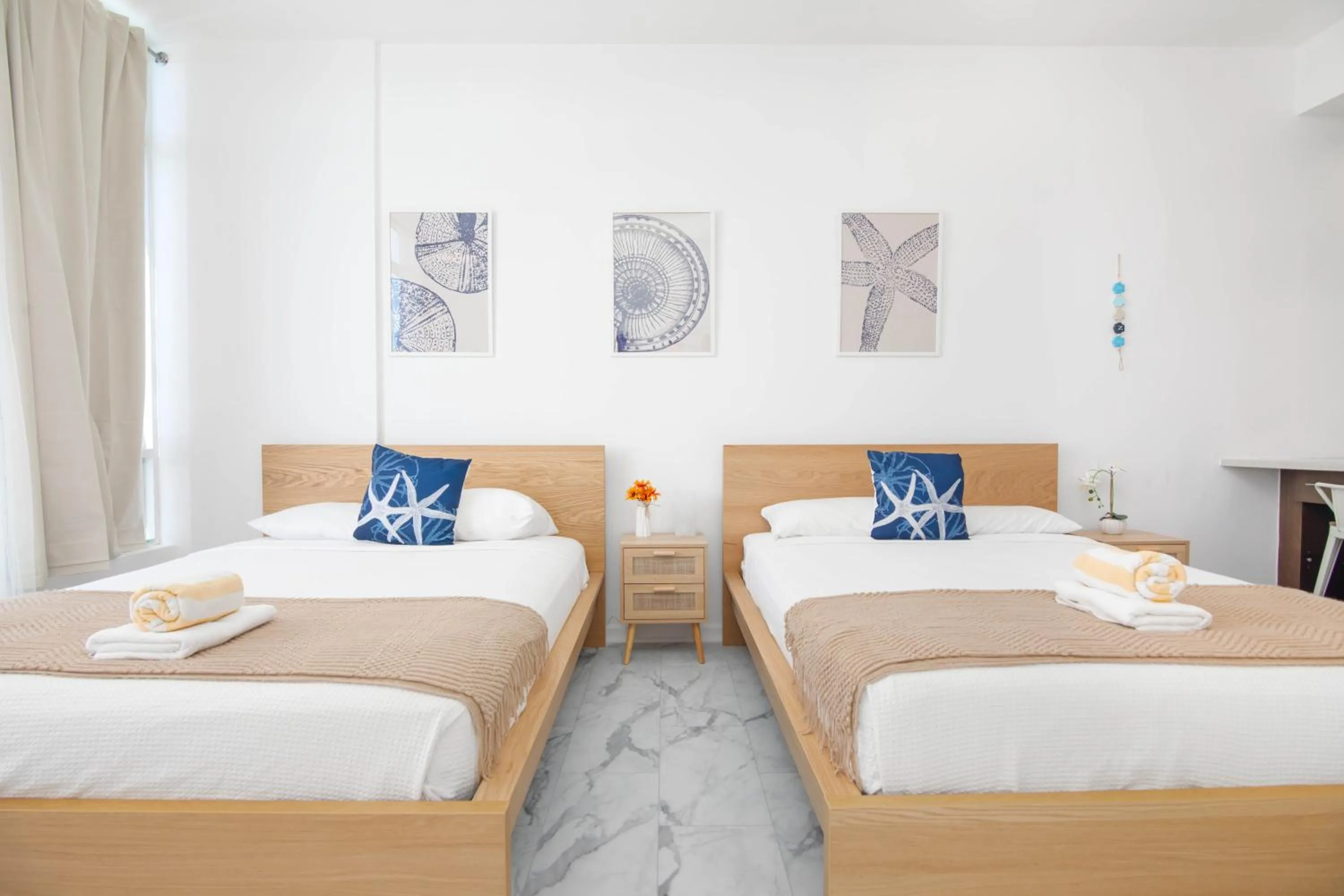 Bedroom, Bed in Girasole Suites