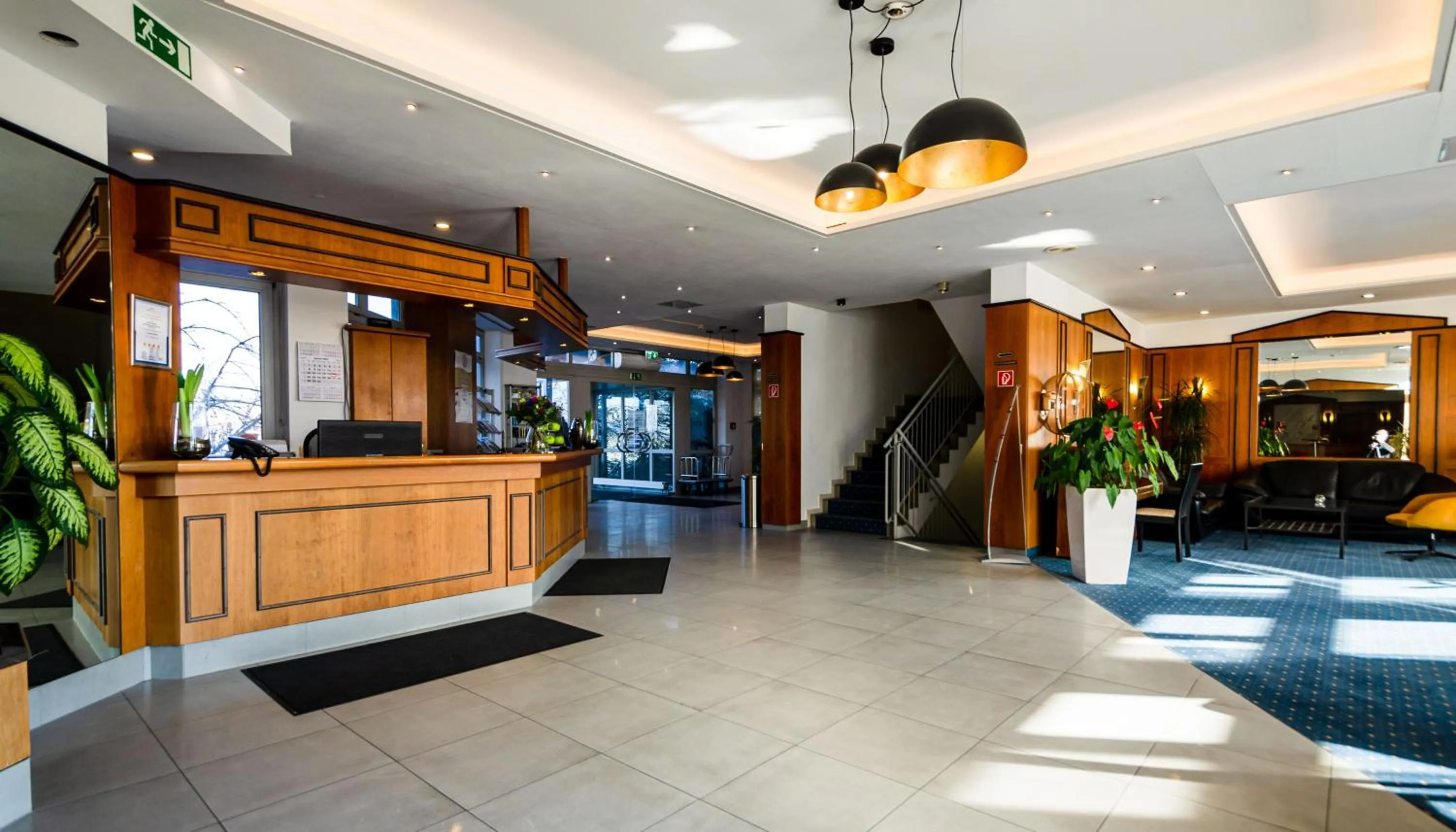 Lobby or reception in Hotel Fortuna Reutlingen-Tübingen