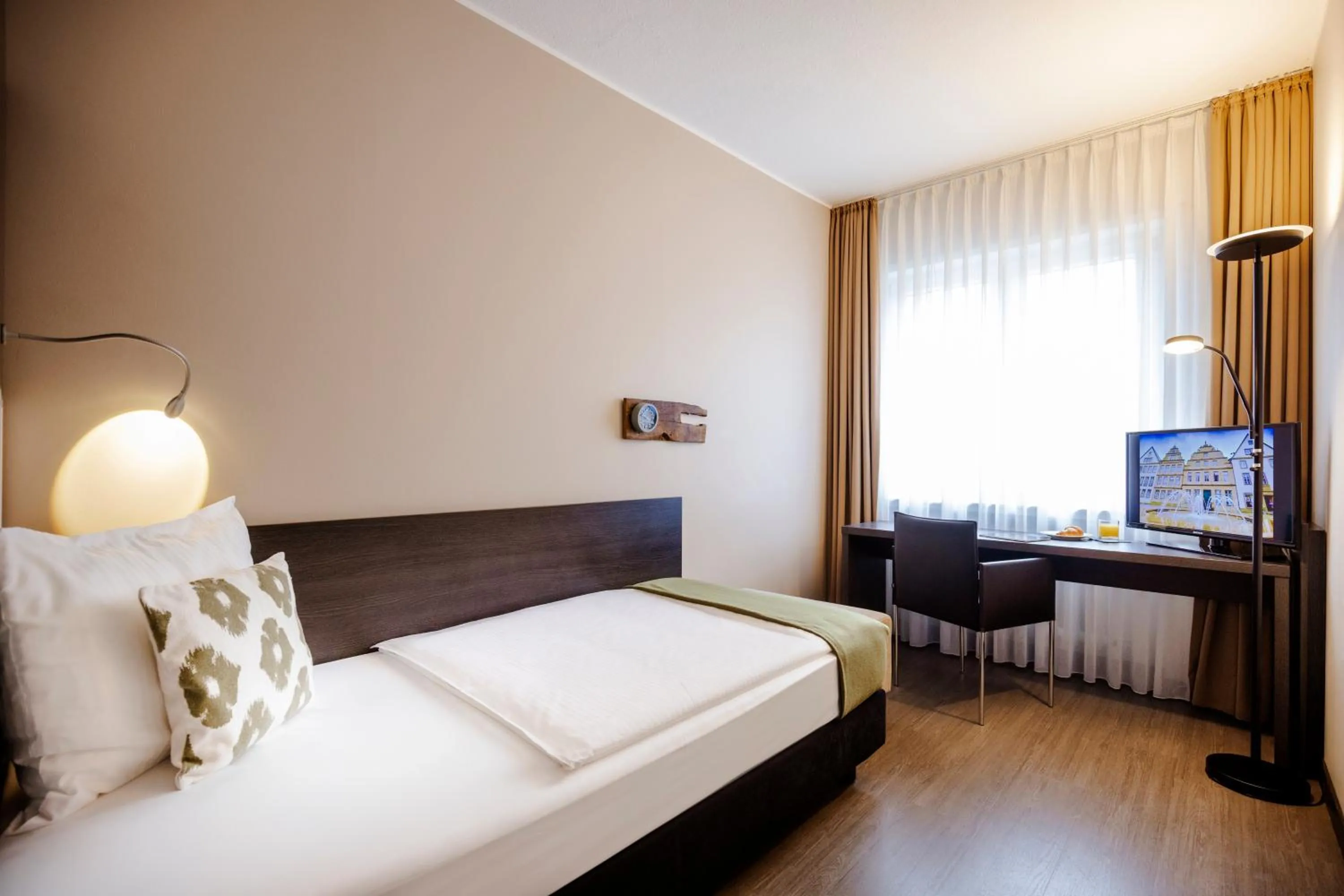 Bed in Altstadt-Hotel Bielefeld