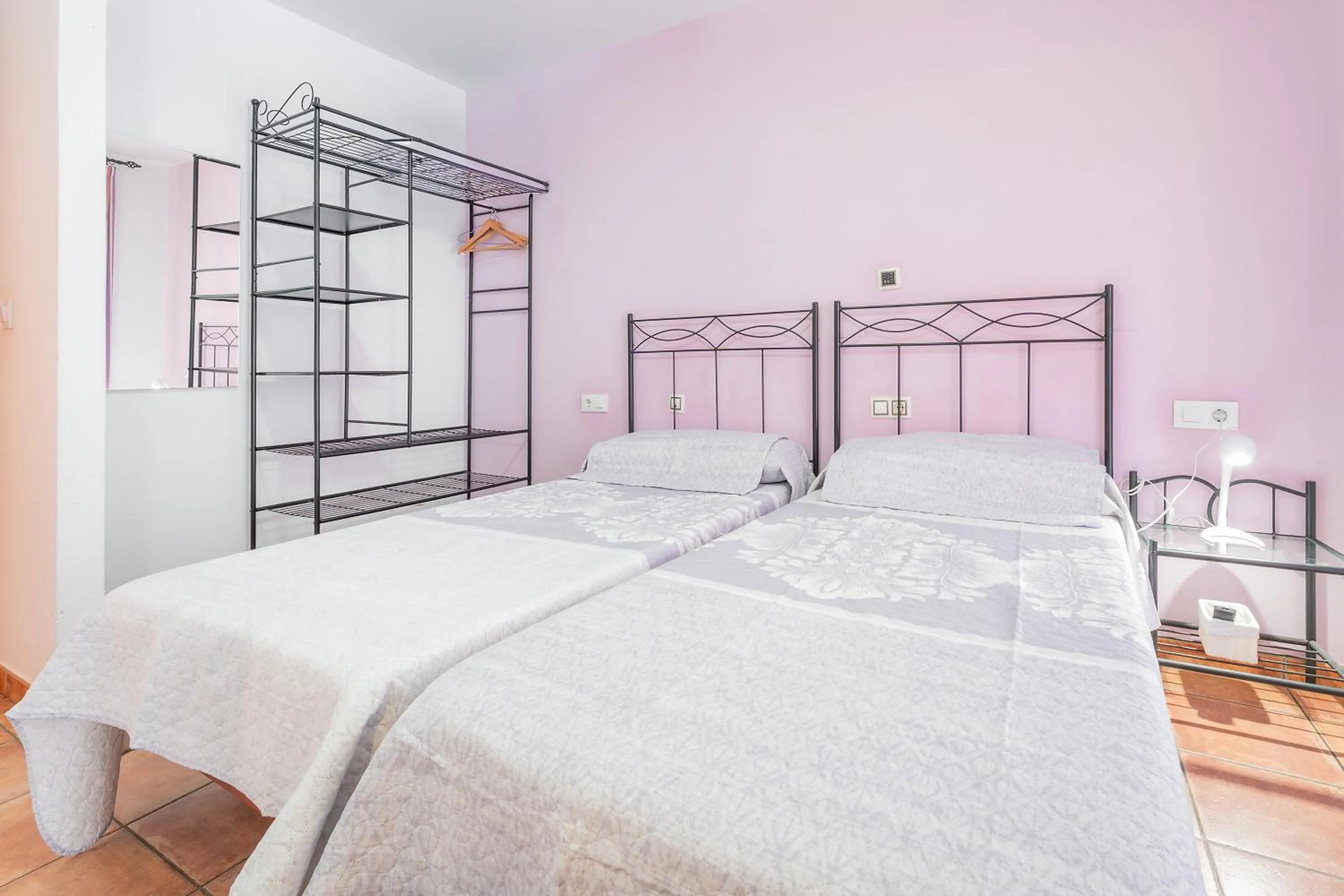 Triple Room with Private Bathroom - single occupancy in Hotel Restaurante el Horno