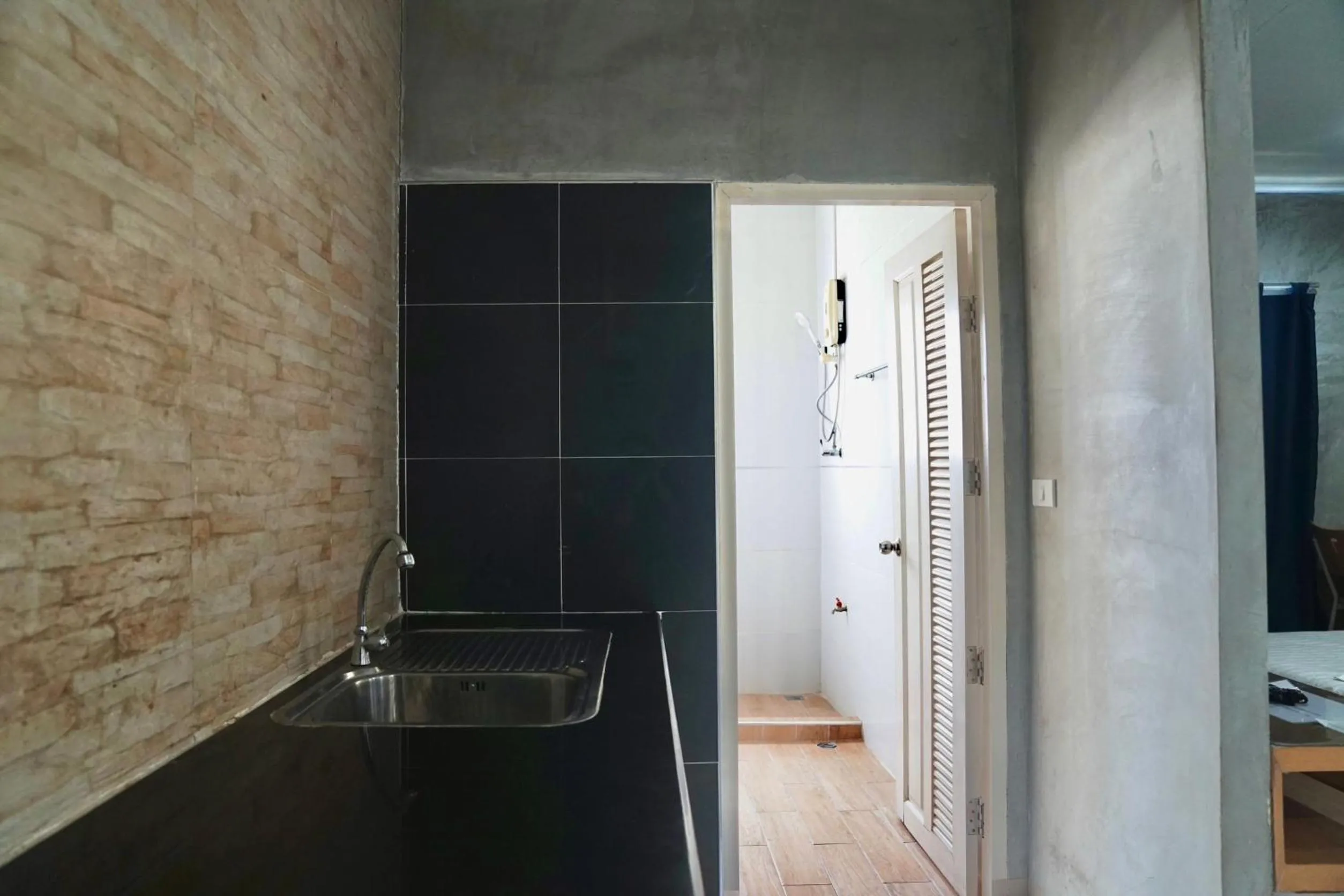 Shower in The View Residence