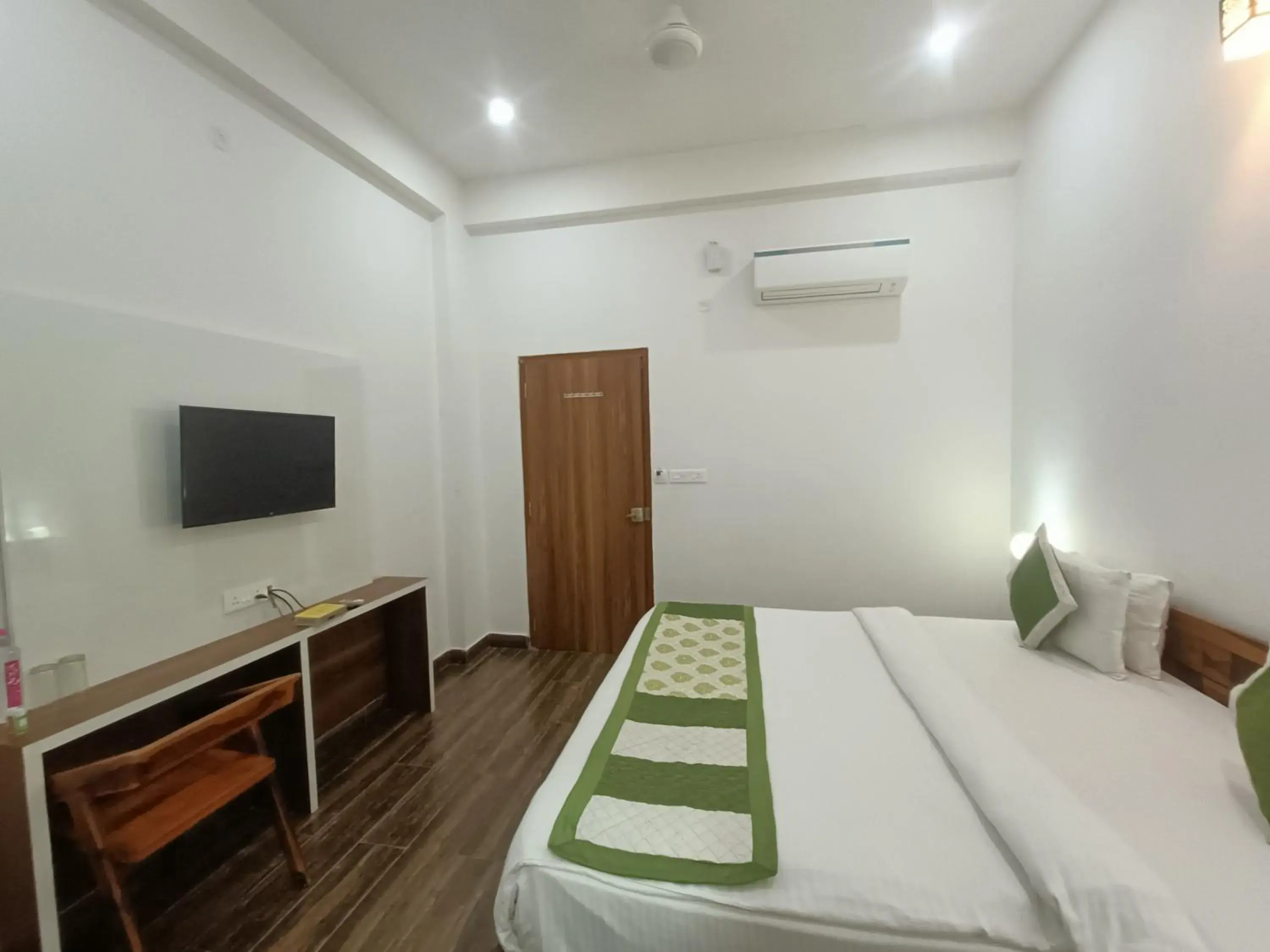 Bedroom, Bed in Hotel Dream Orchid Bedroom, Bed in Hotel Dream Orchid