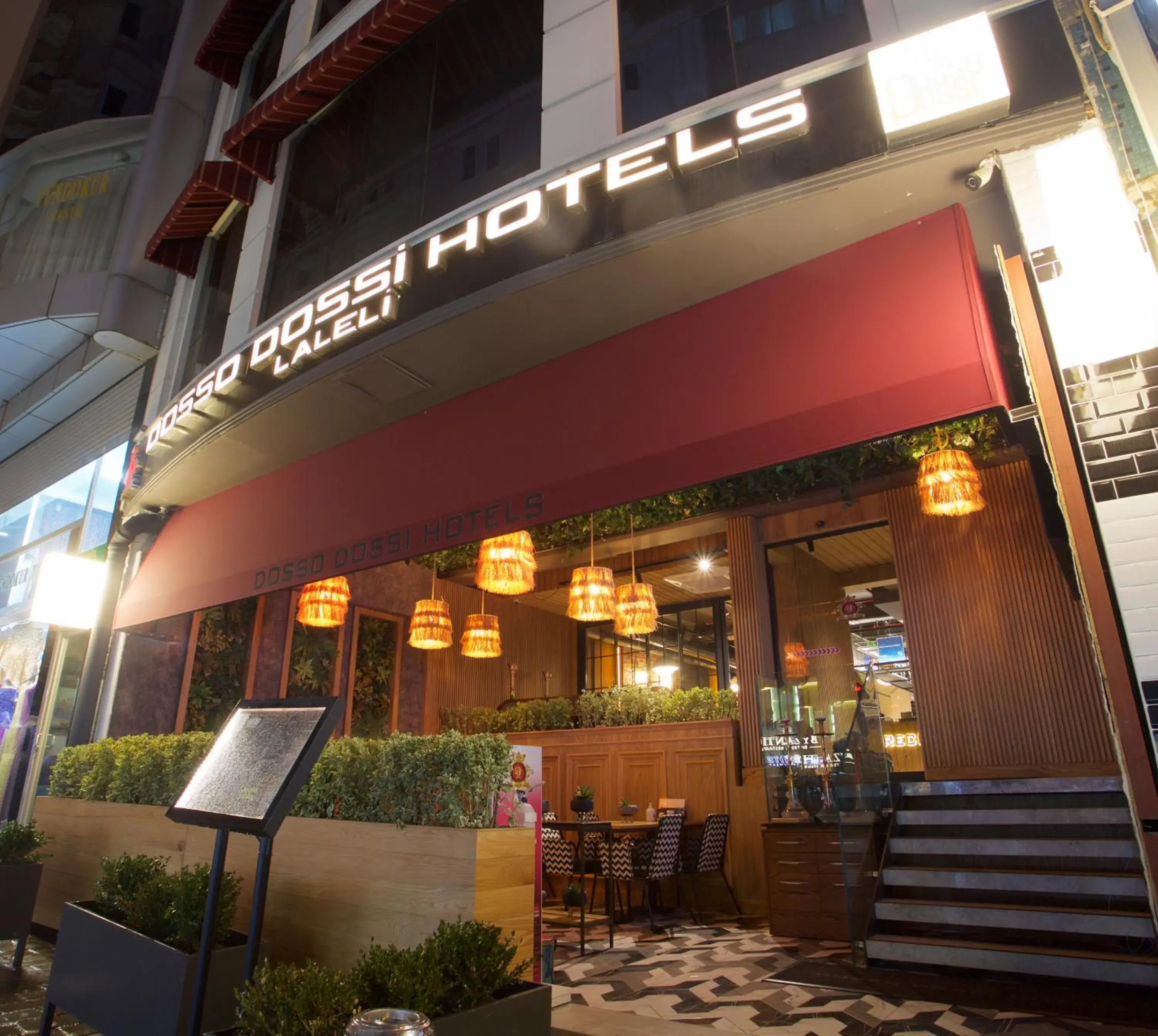 Facade/entrance in Dosso Dossi Hotels Laleli Facade/entrance in Dosso Dossi Hotels Laleli