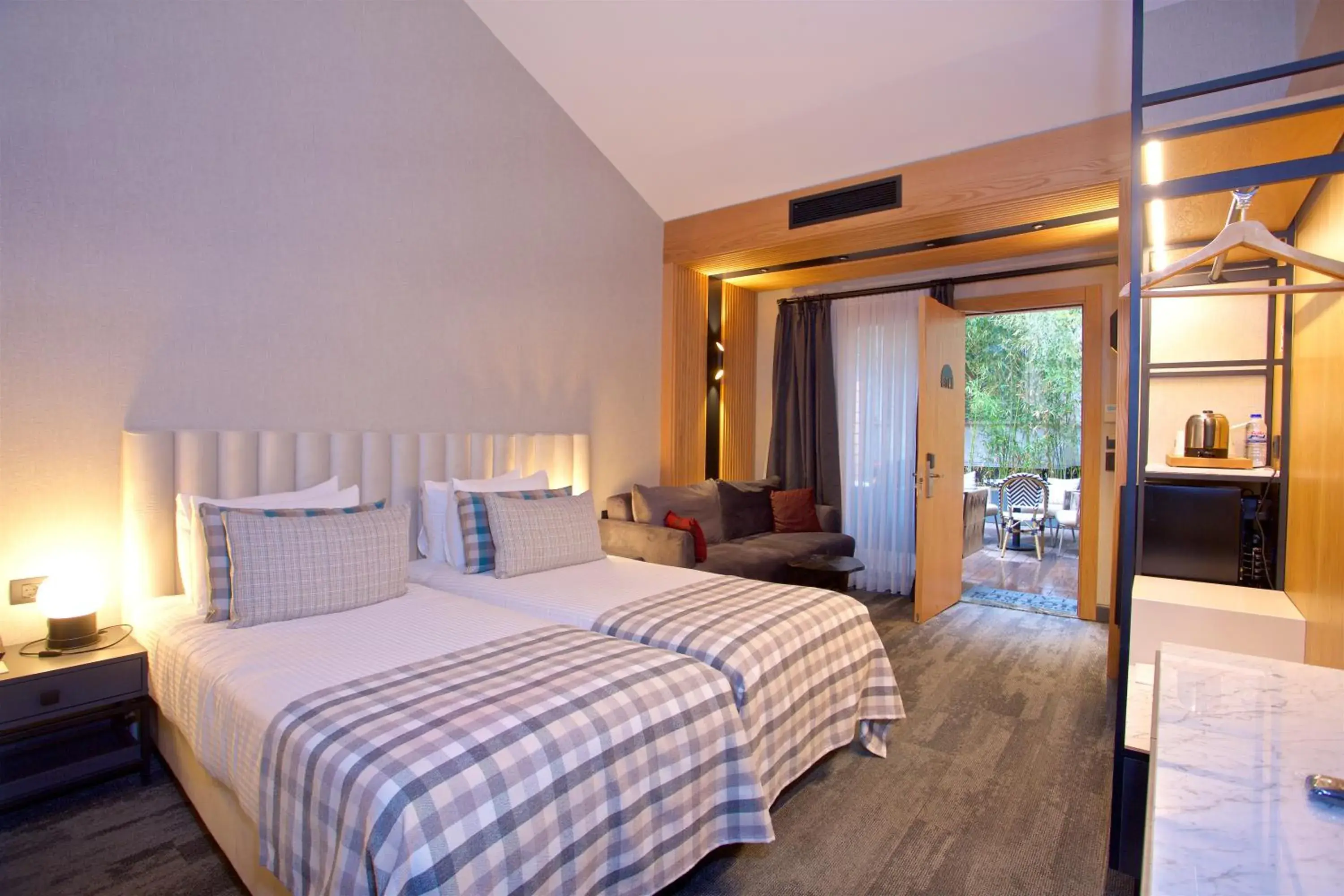 Twin Room with Garden View in Dosso Dossi Hotels Laleli Twin Room with Garden View in Dosso Dossi Hotels Laleli