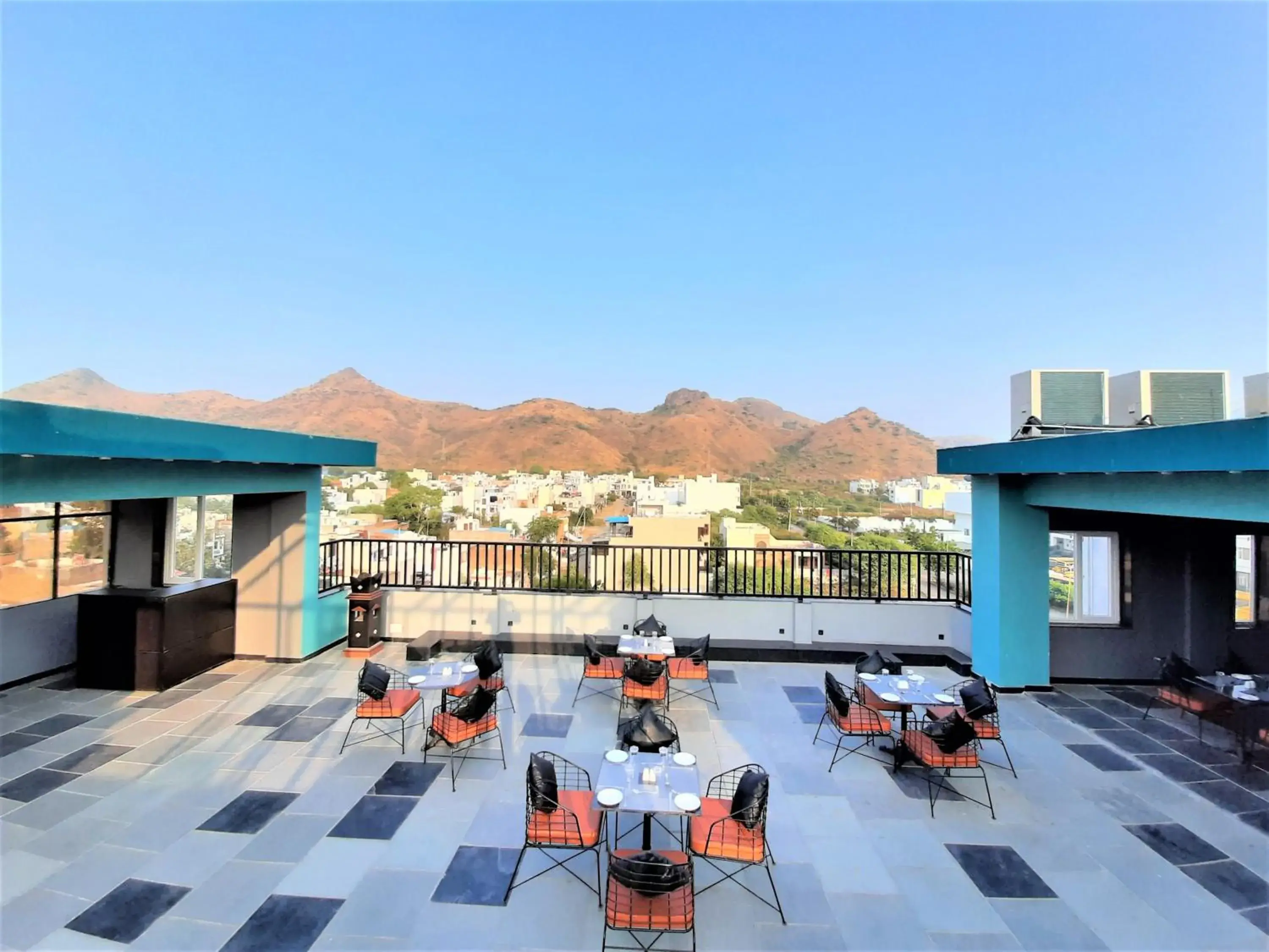 Property building in Suvin Residency with Rooftop Swimming Pool Property building in Suvin Residency with Rooftop Swimming Pool