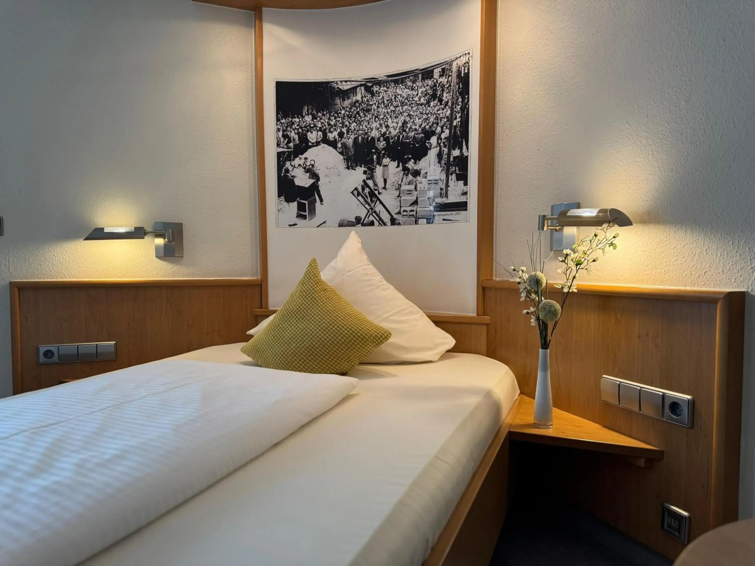 Standard Queen Room in Mirage City Hotel Stuttgart Zentrum Standard Queen Room in Mirage City Hotel Stuttgart Zentrum