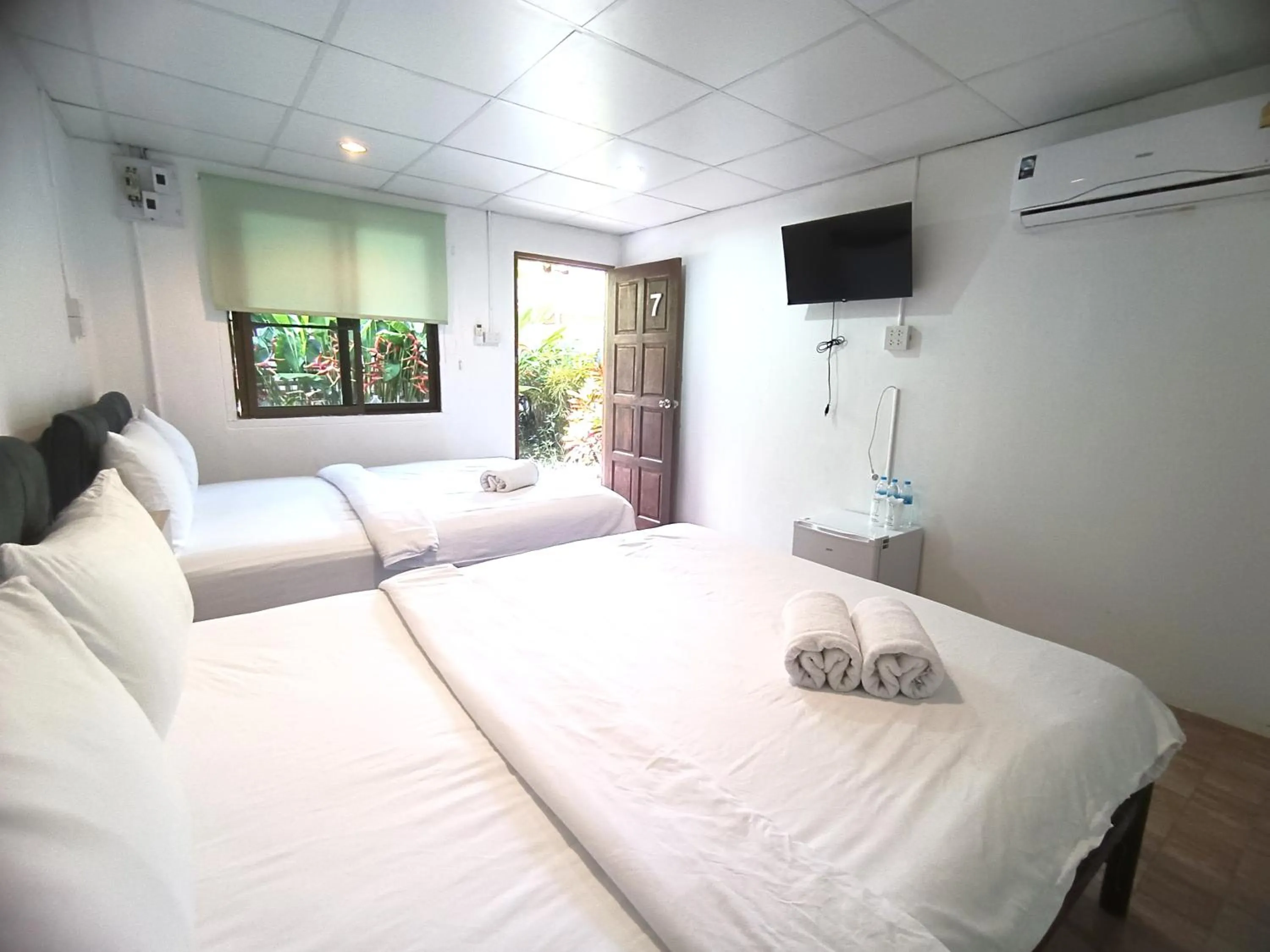 Bed in OASIS Phuket Airport