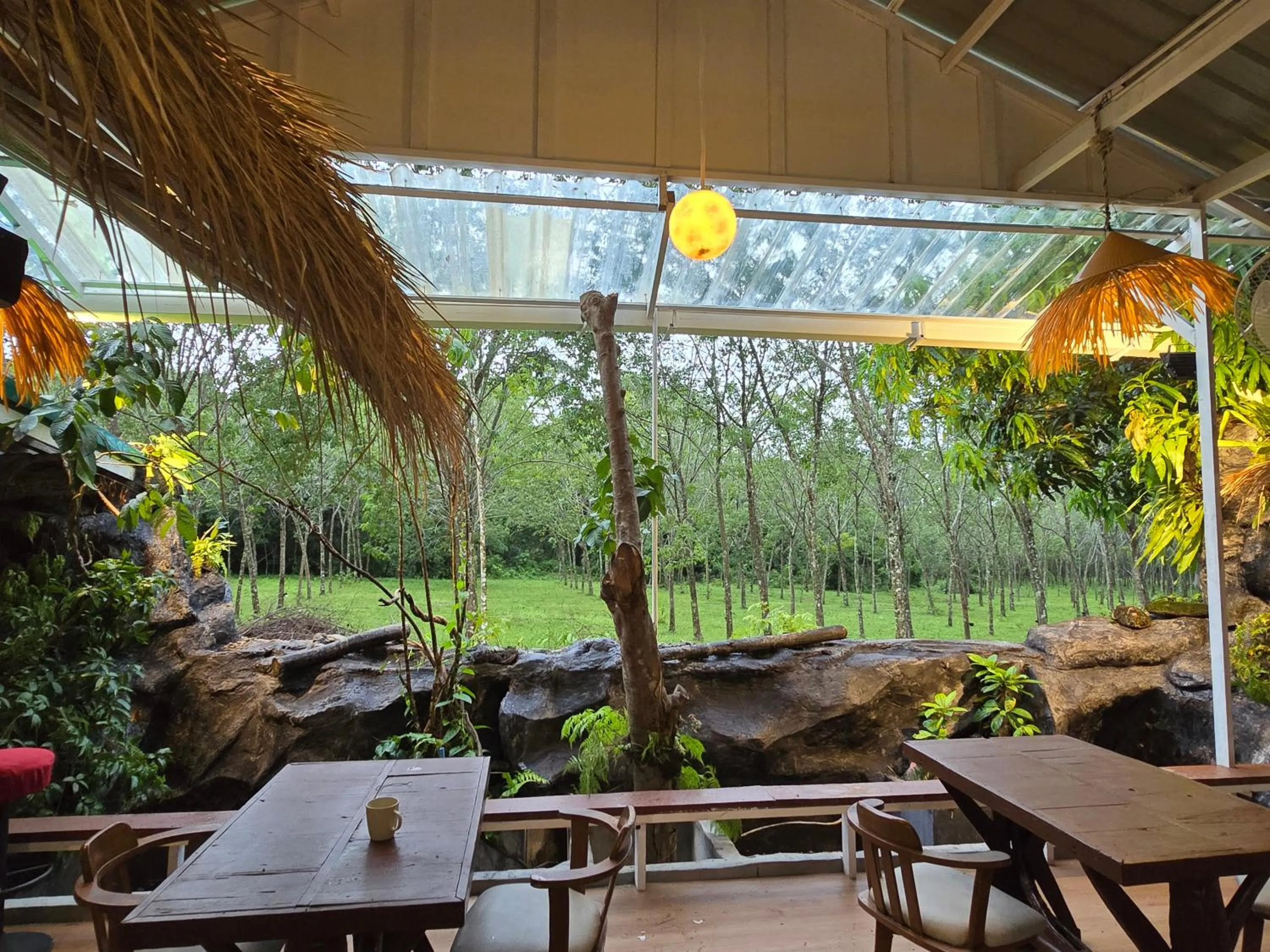 Restaurant/places to eat in OASIS Phuket Airport