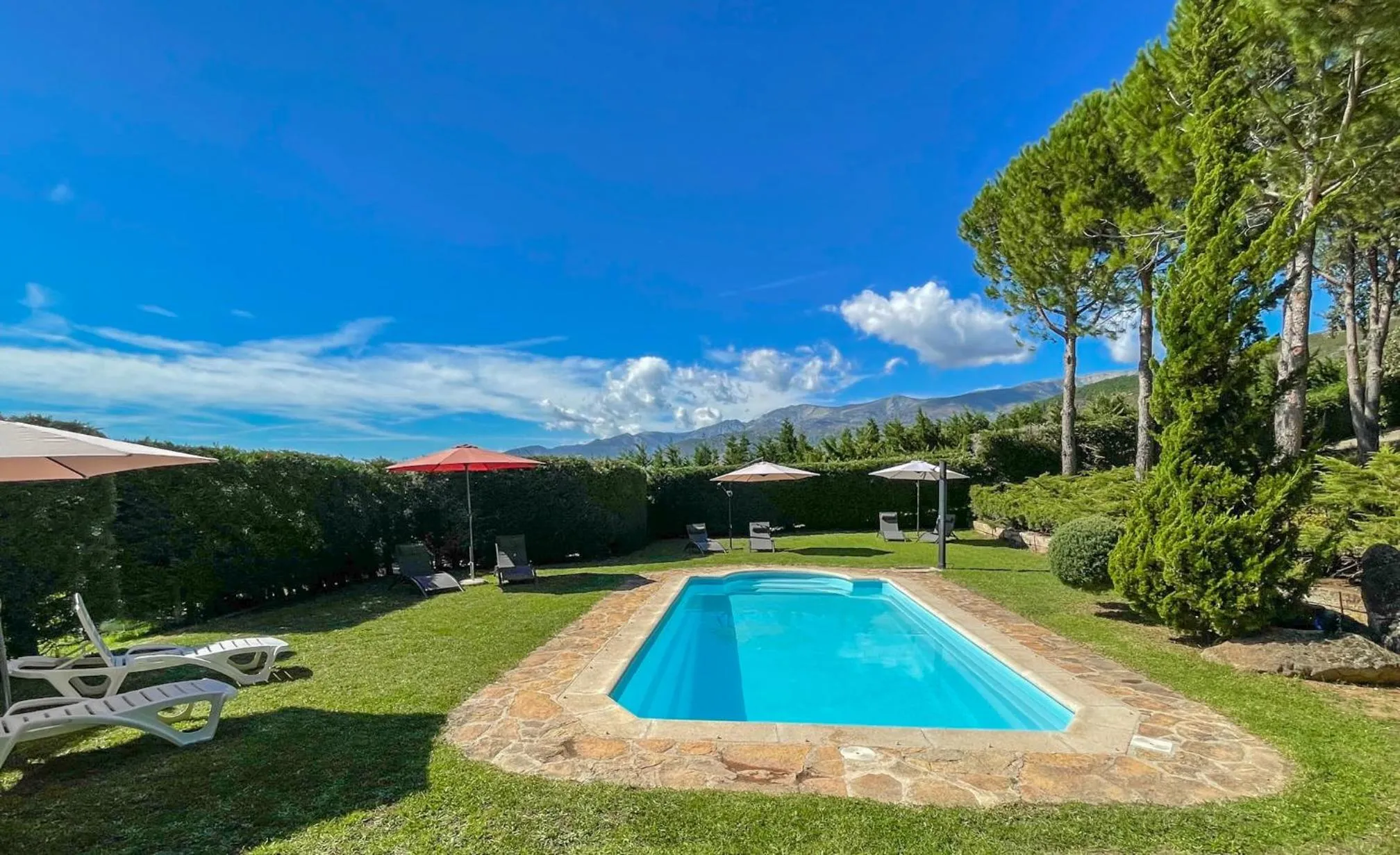 Property building in Finca La Sayuela