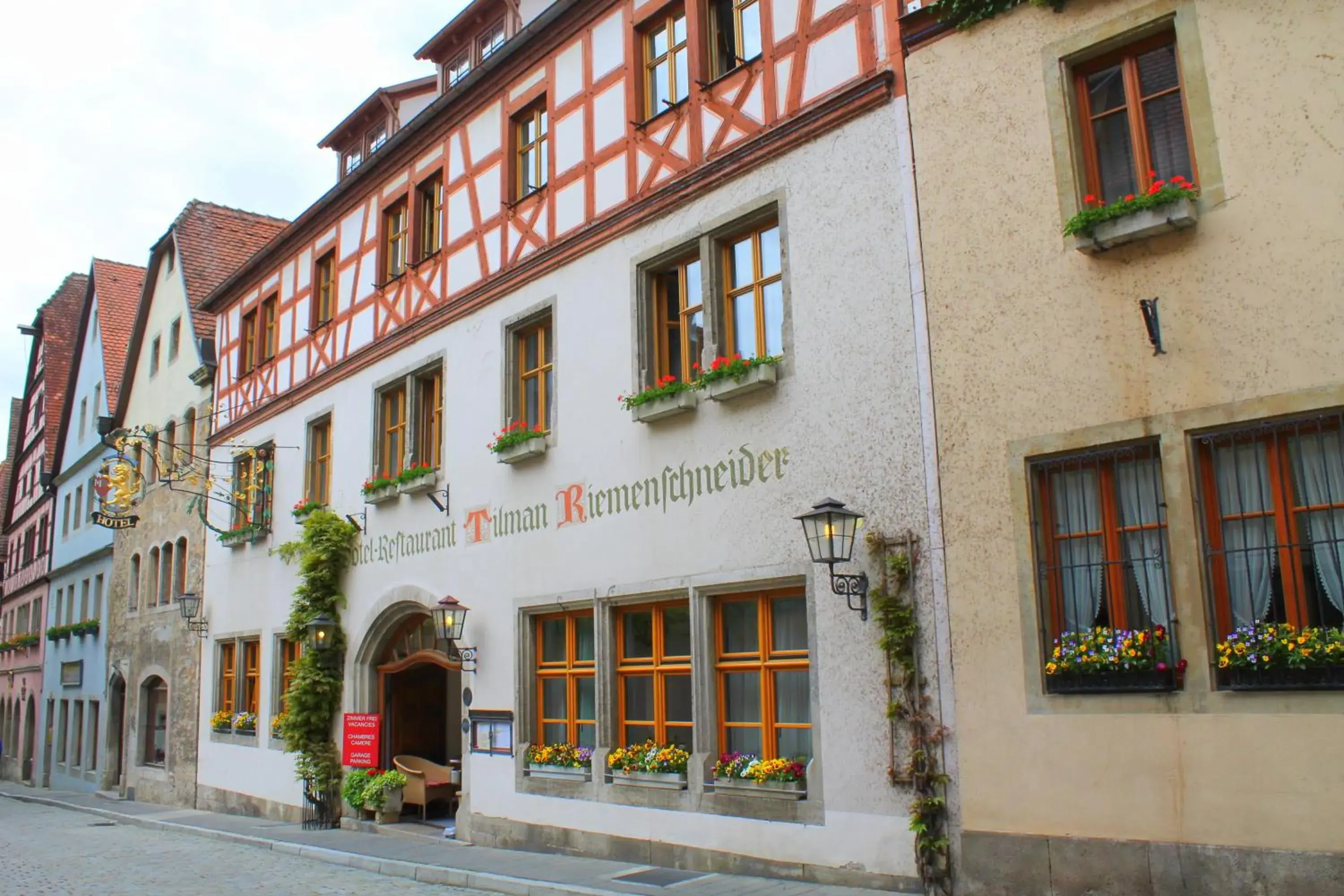 Property building in Tilman Riemenschneider Property building in Tilman Riemenschneider