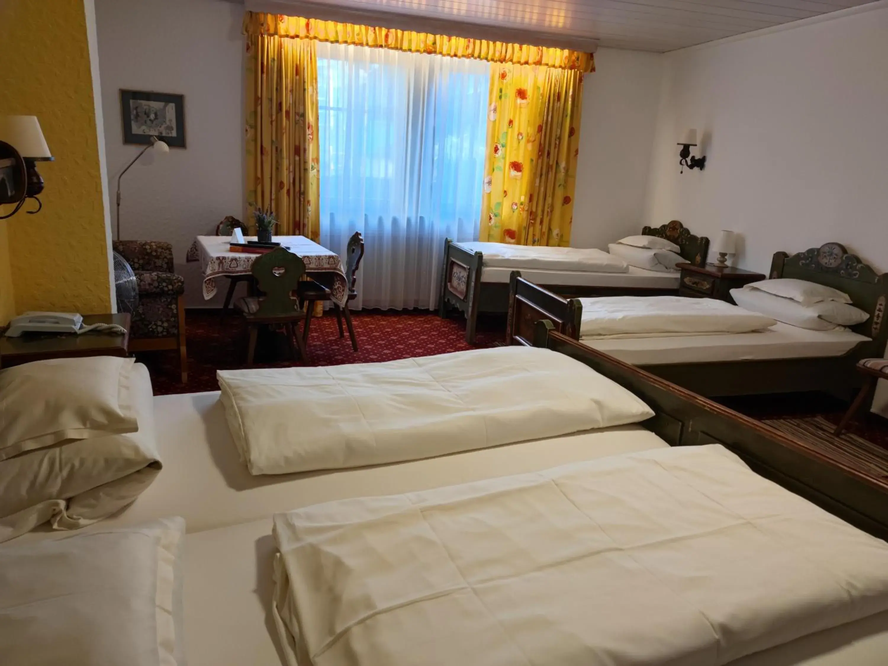 Standard Quadruple Room in Tilman Riemenschneider Standard Quadruple Room in Tilman Riemenschneider