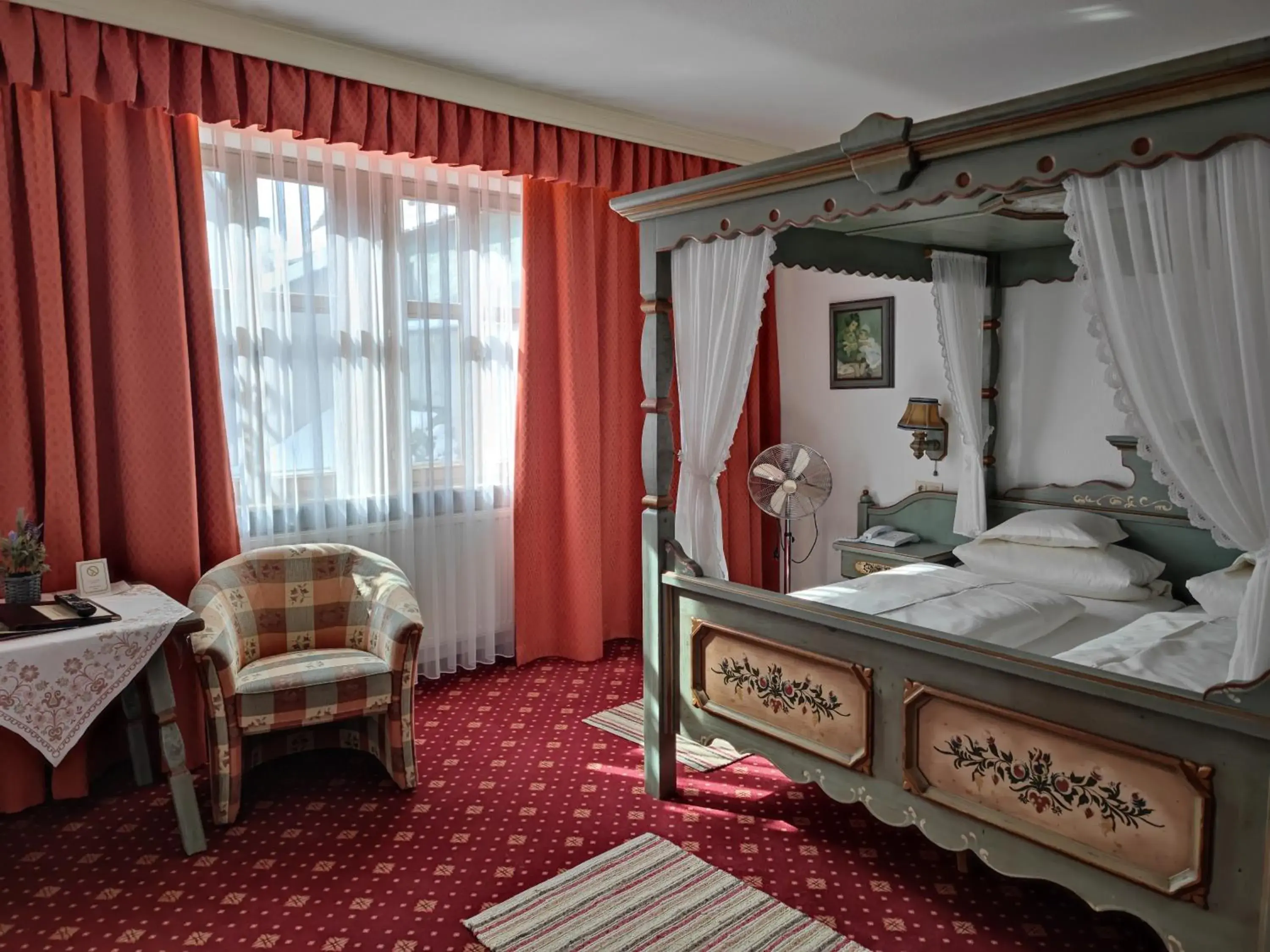 Breakfast, Bed in Tilman Riemenschneider Breakfast, Bed in Tilman Riemenschneider