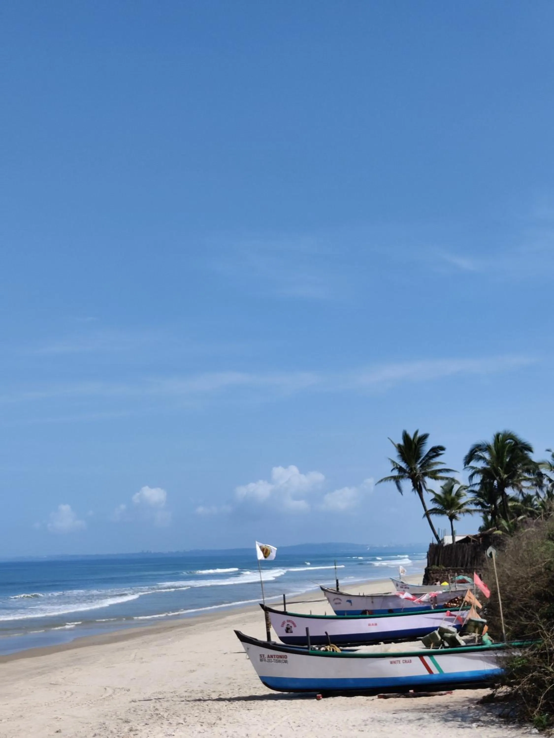 Beach in Villa Barbosa, 2 BHK Villa & Luxury Rooms near Colva, Sernabatim, Benaulim Beach